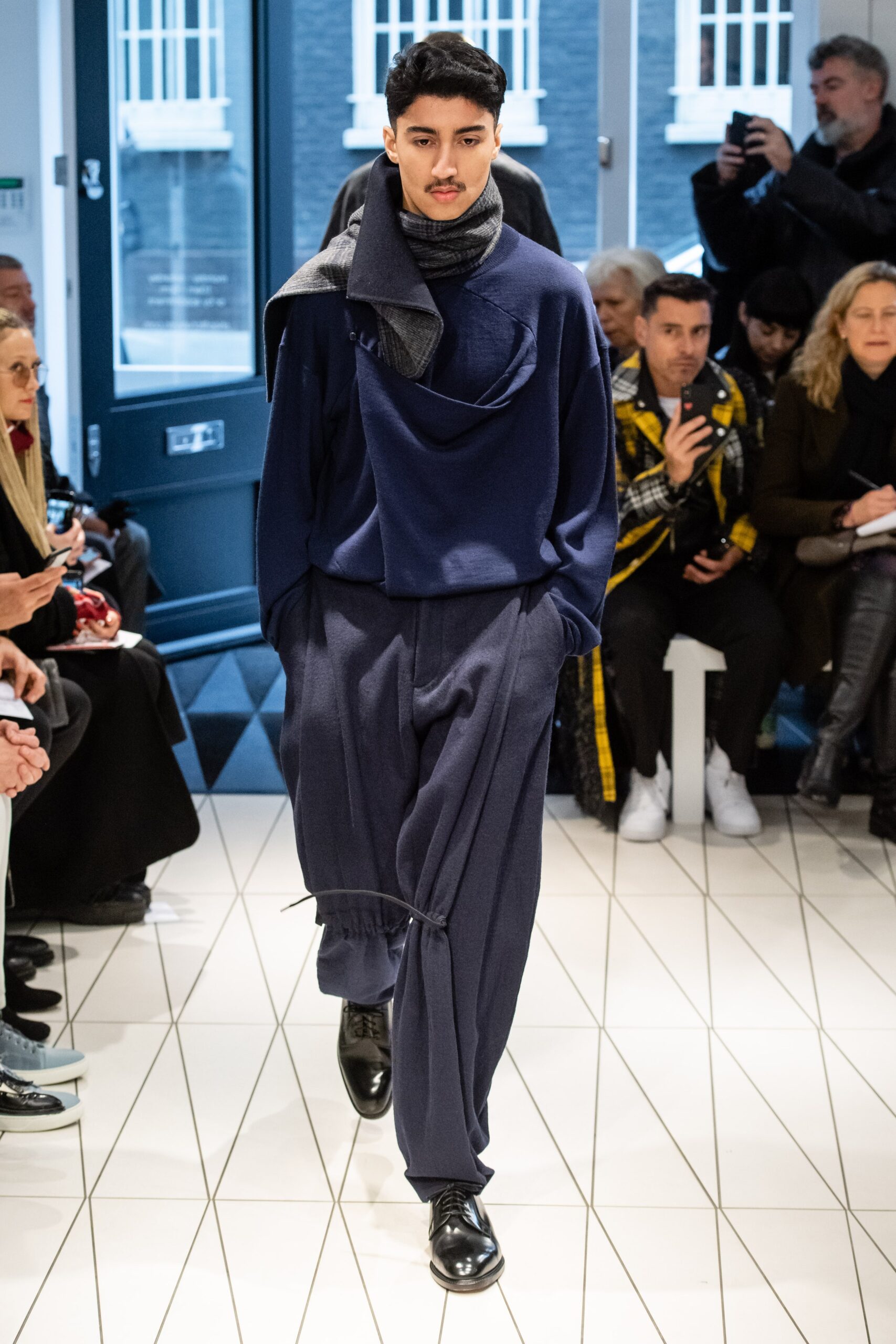 Chalayan F/W 19 Menswear Look 233