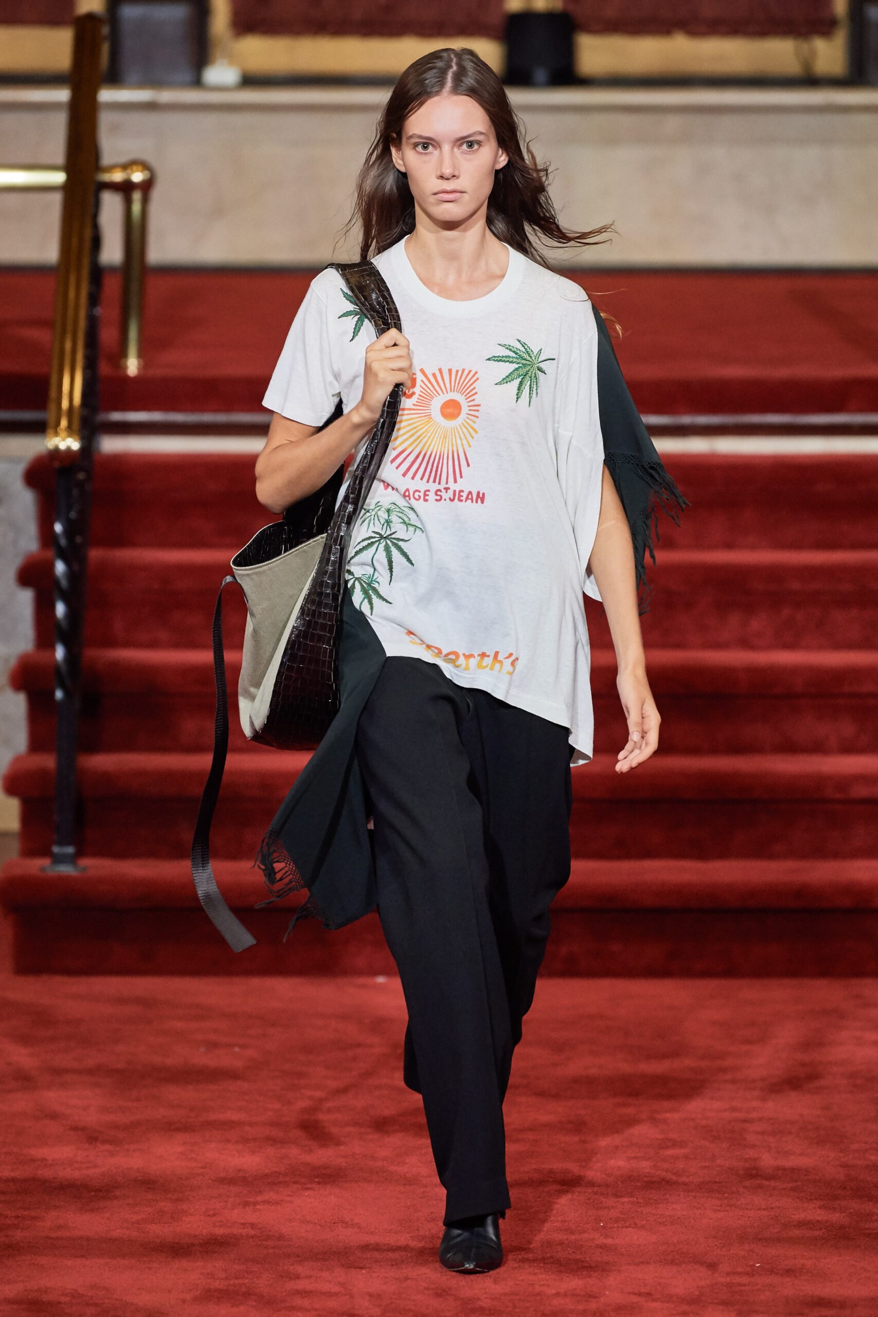 white jersey short-sleeve scoop-neck oversized longline printed t-shirt