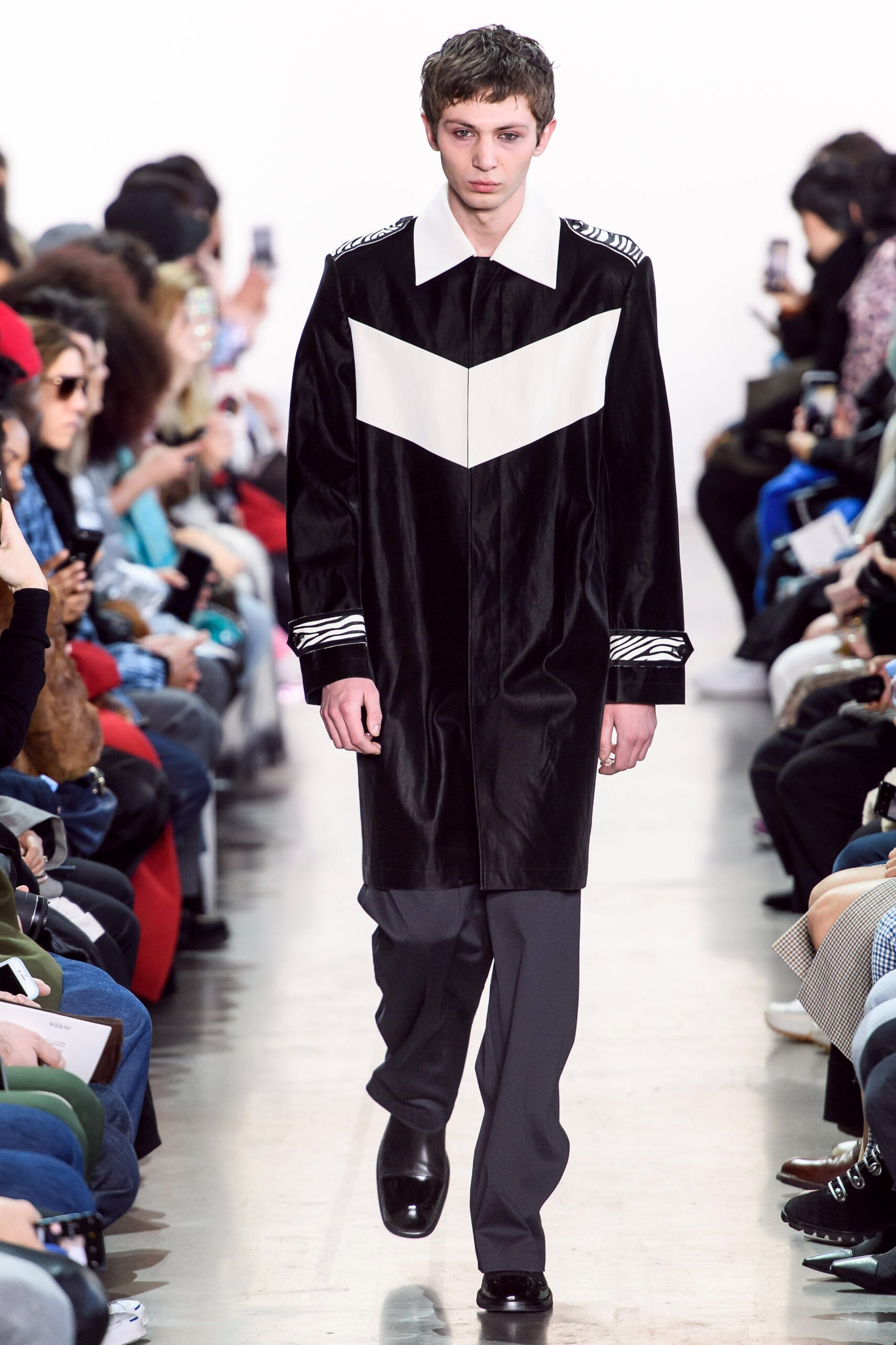 Calvin Luo F/W 19 Look 387