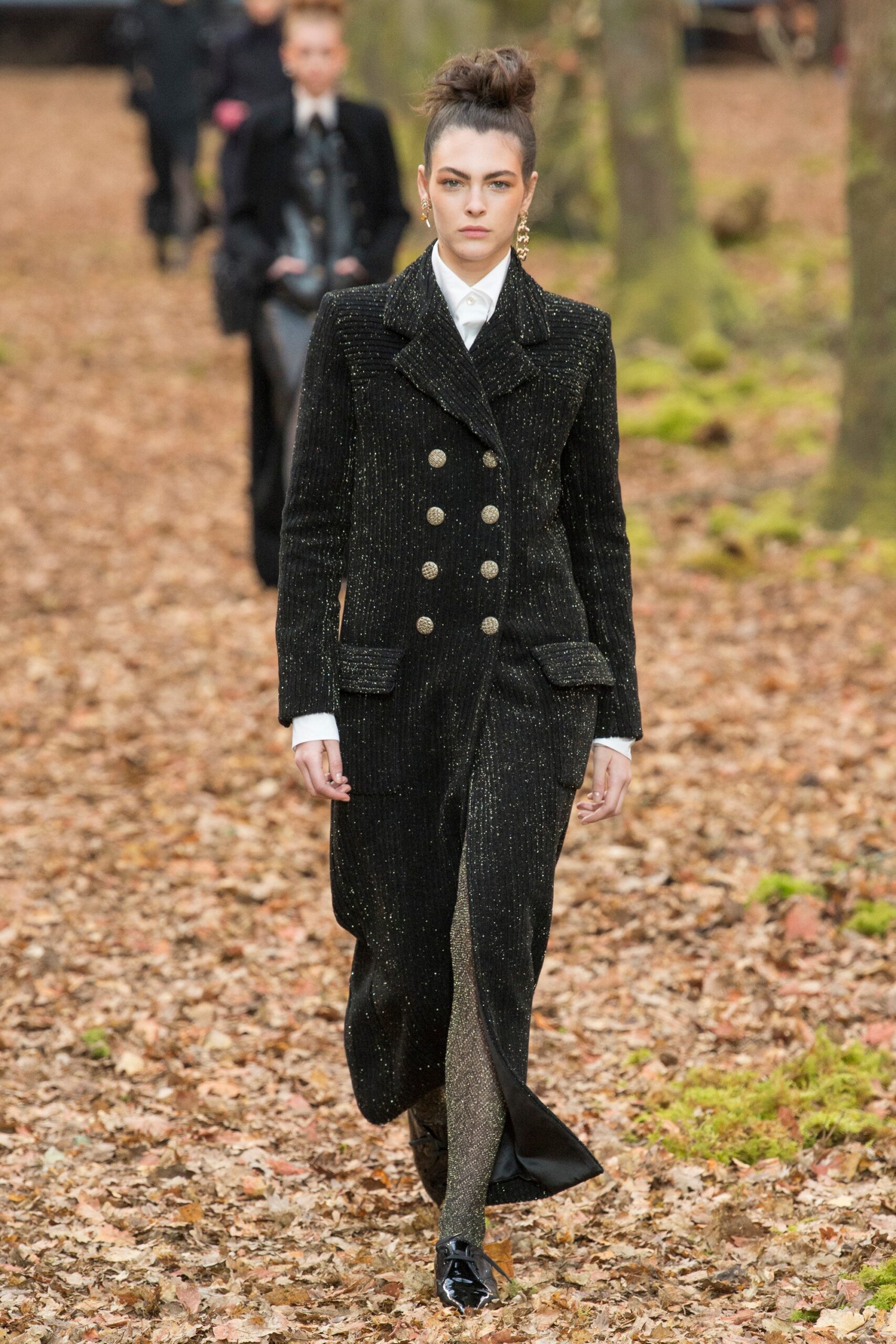 black sequin double-breasted long-sleeve tailored buttoned pockets coat