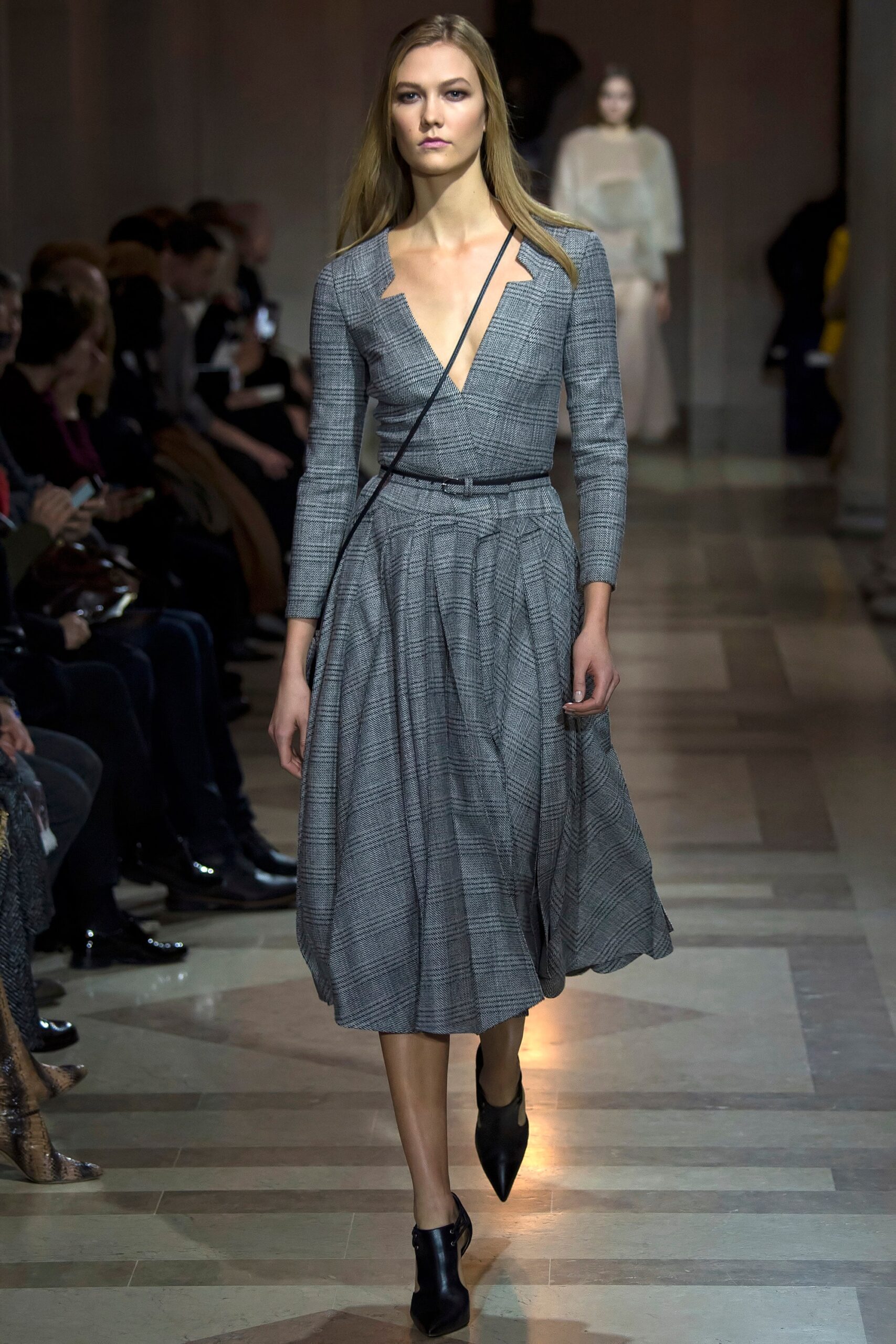 Carolina Herrera F/W 16 Look 4