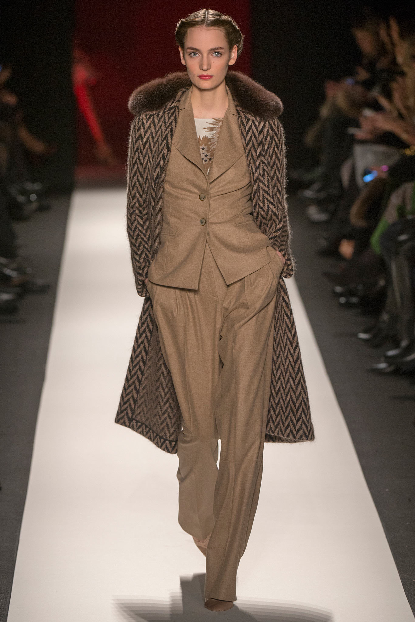Carolina Herrera F/W 13 Look 22