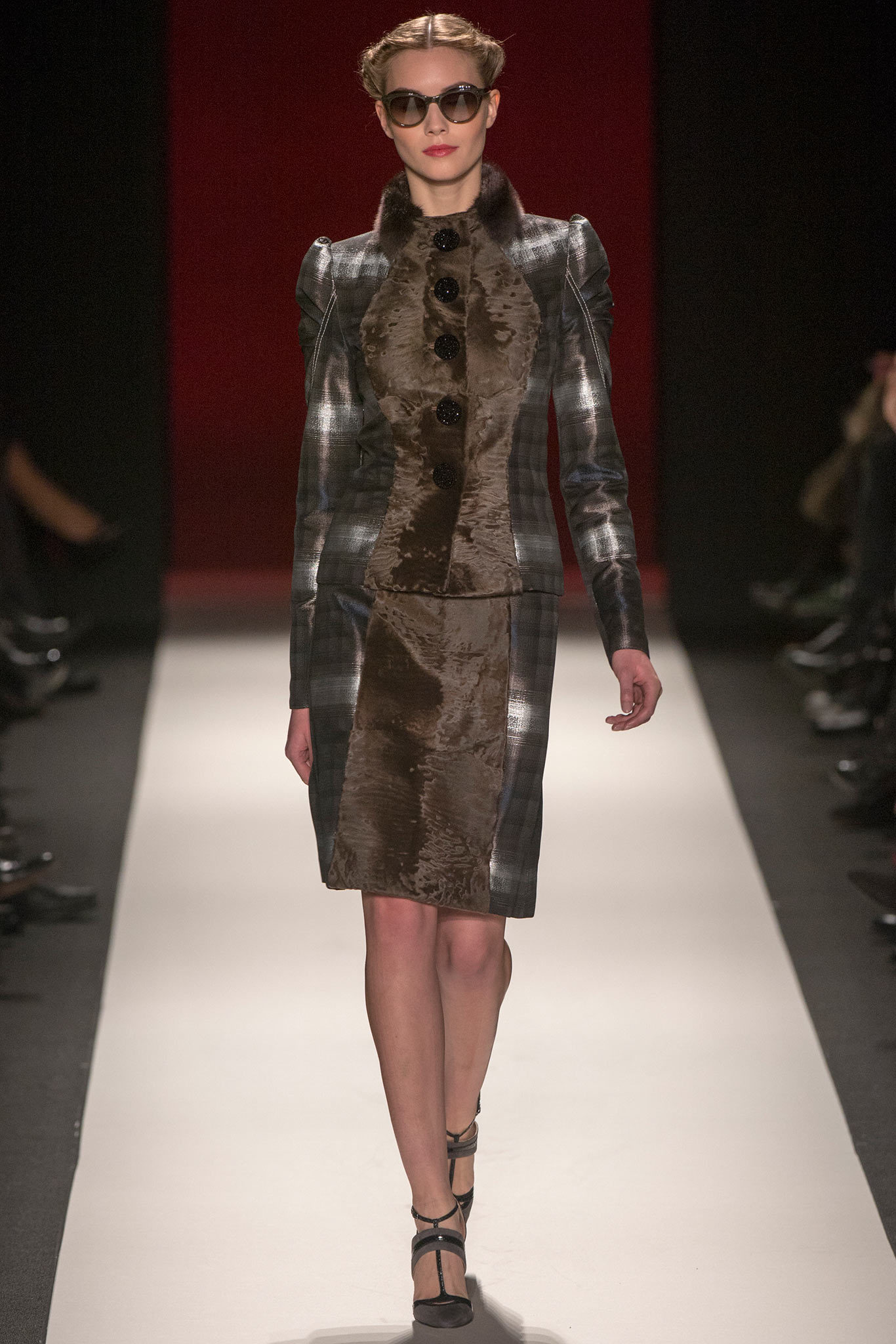 Carolina Herrera F/W 13 Look 39