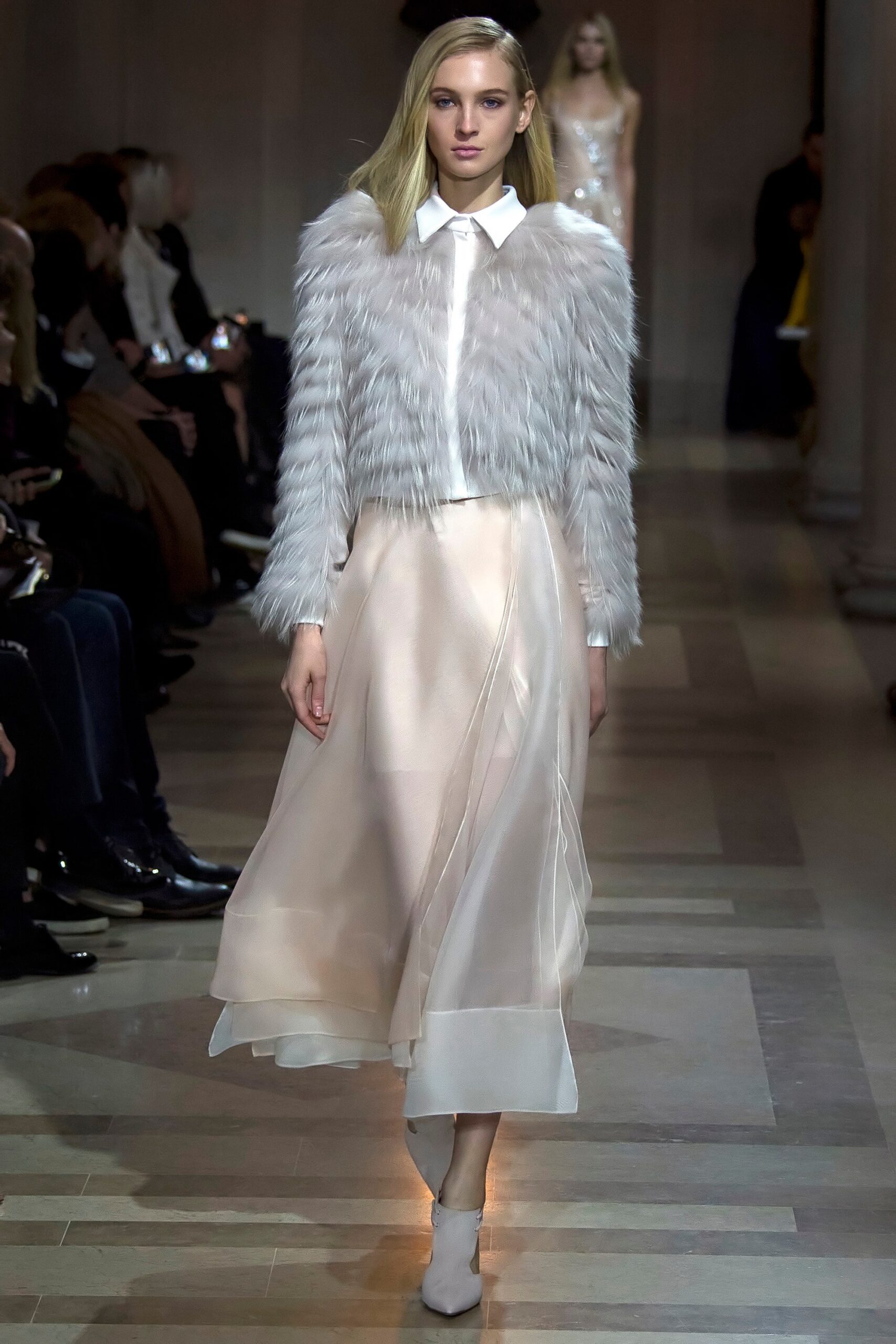 Carolina Herrera F/W 16 Look 84