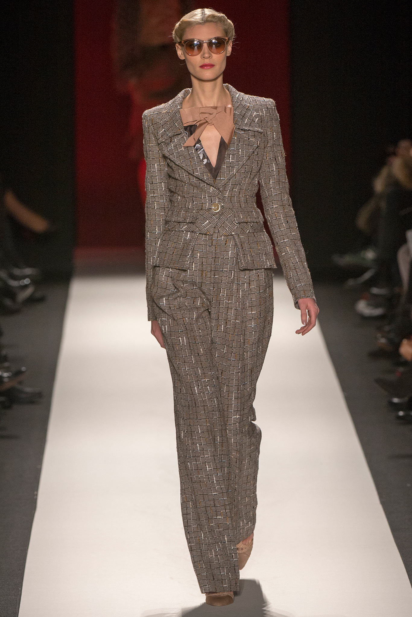 Carolina Herrera F/W 13 Look 106