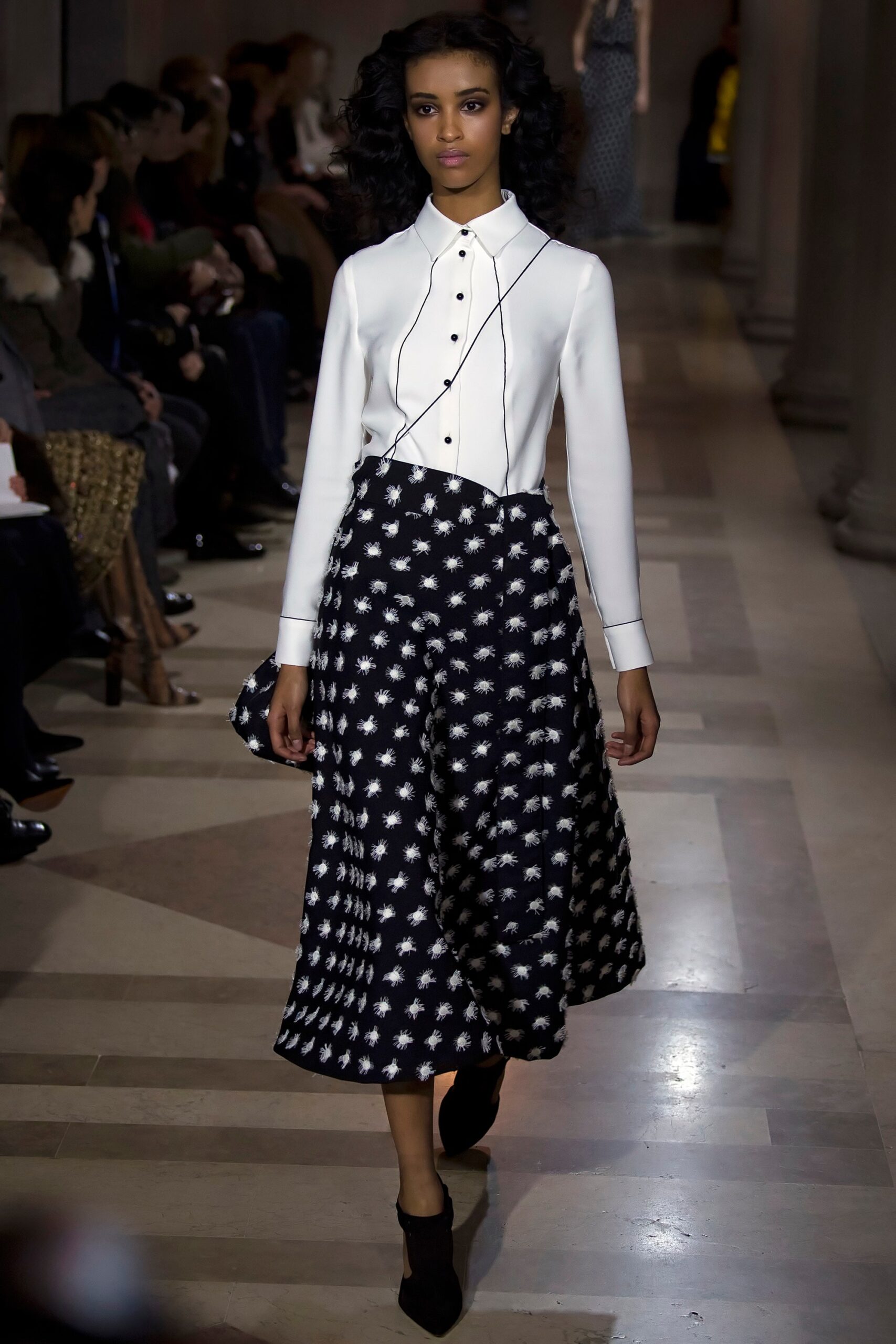 Carolina Herrera F/W 16 Look 245