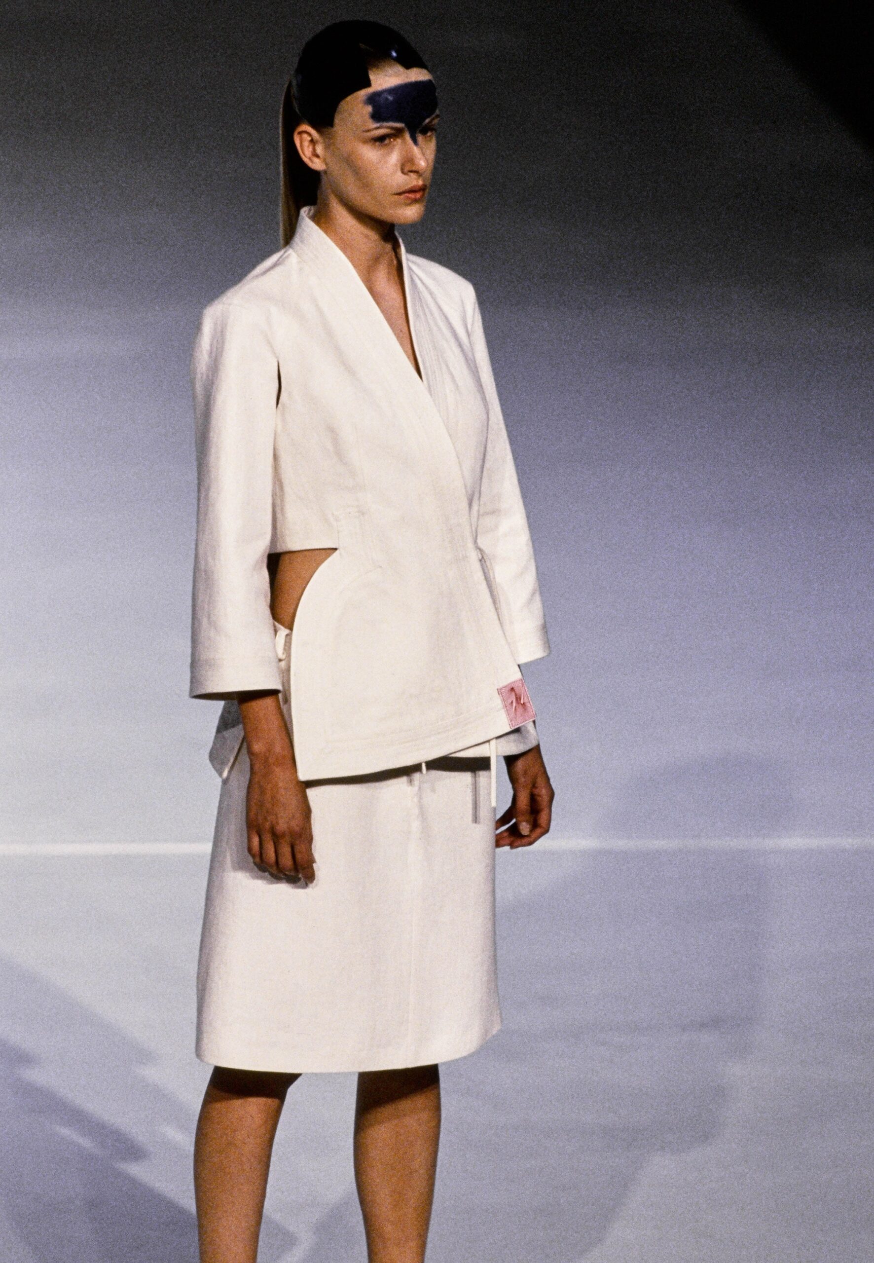Chalayan S/S 98 Look 33