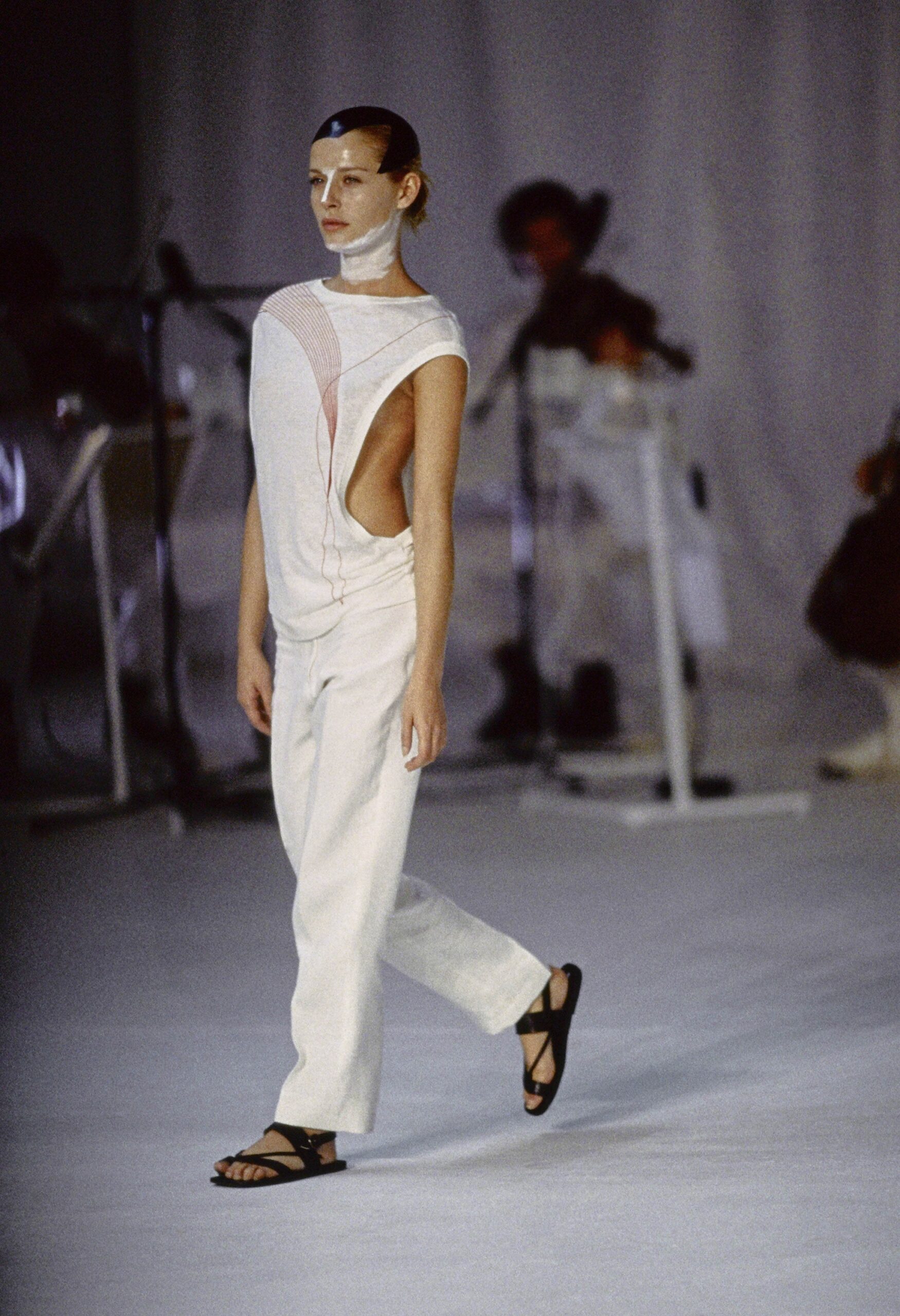 Chalayan S/S 98 Look 63