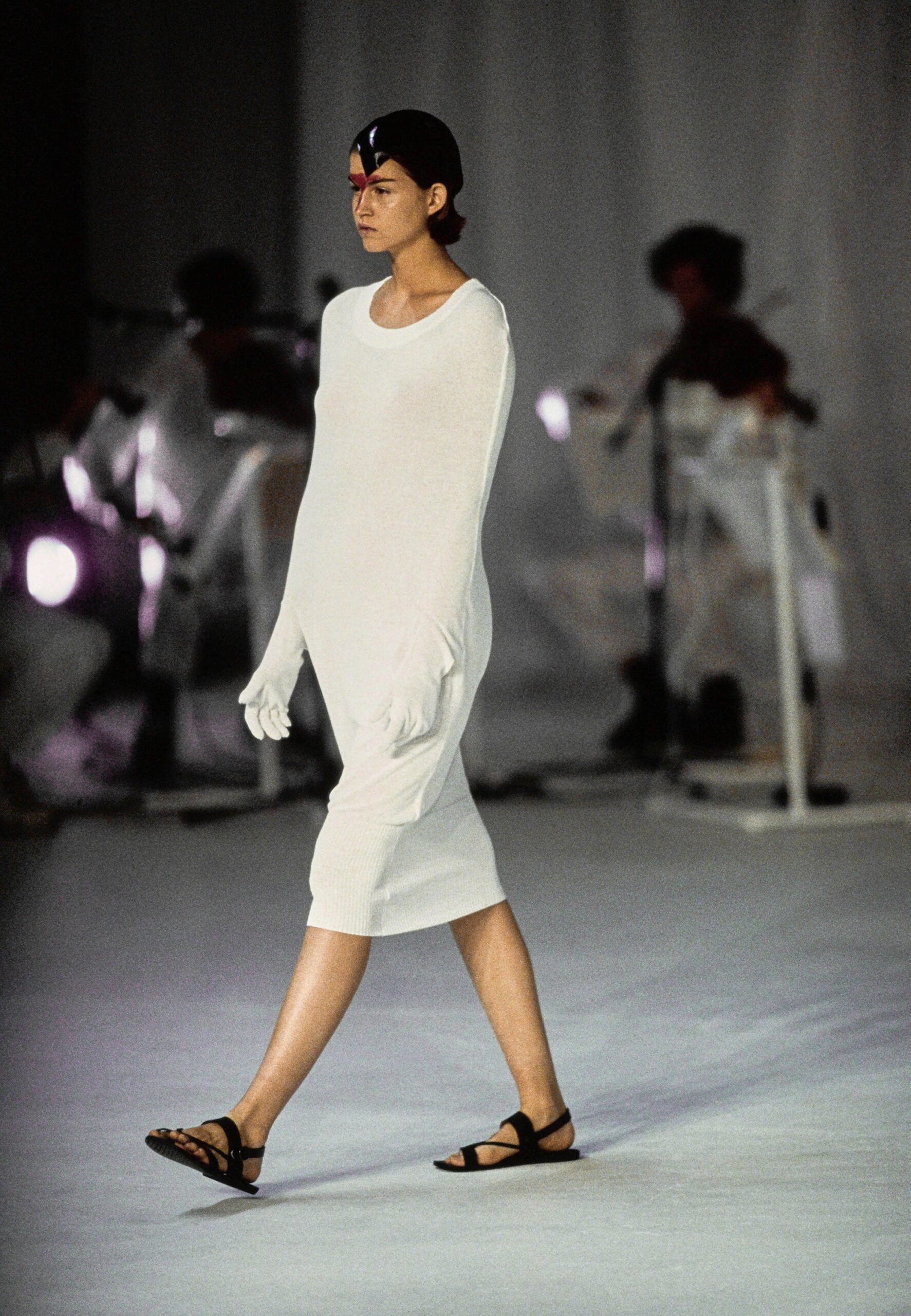 Chalayan S/S 98 Look 75
