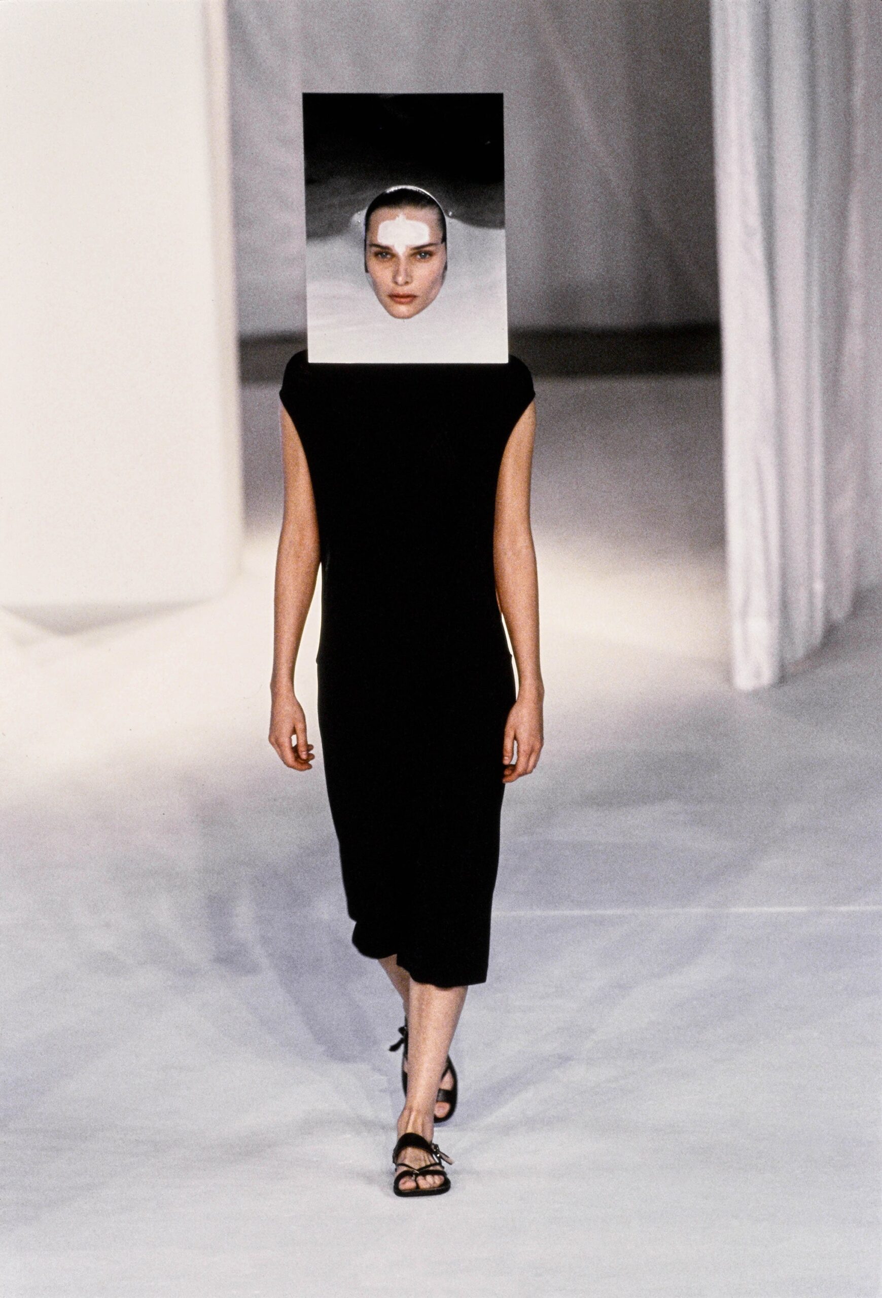 Chalayan S/S 98 Look 222