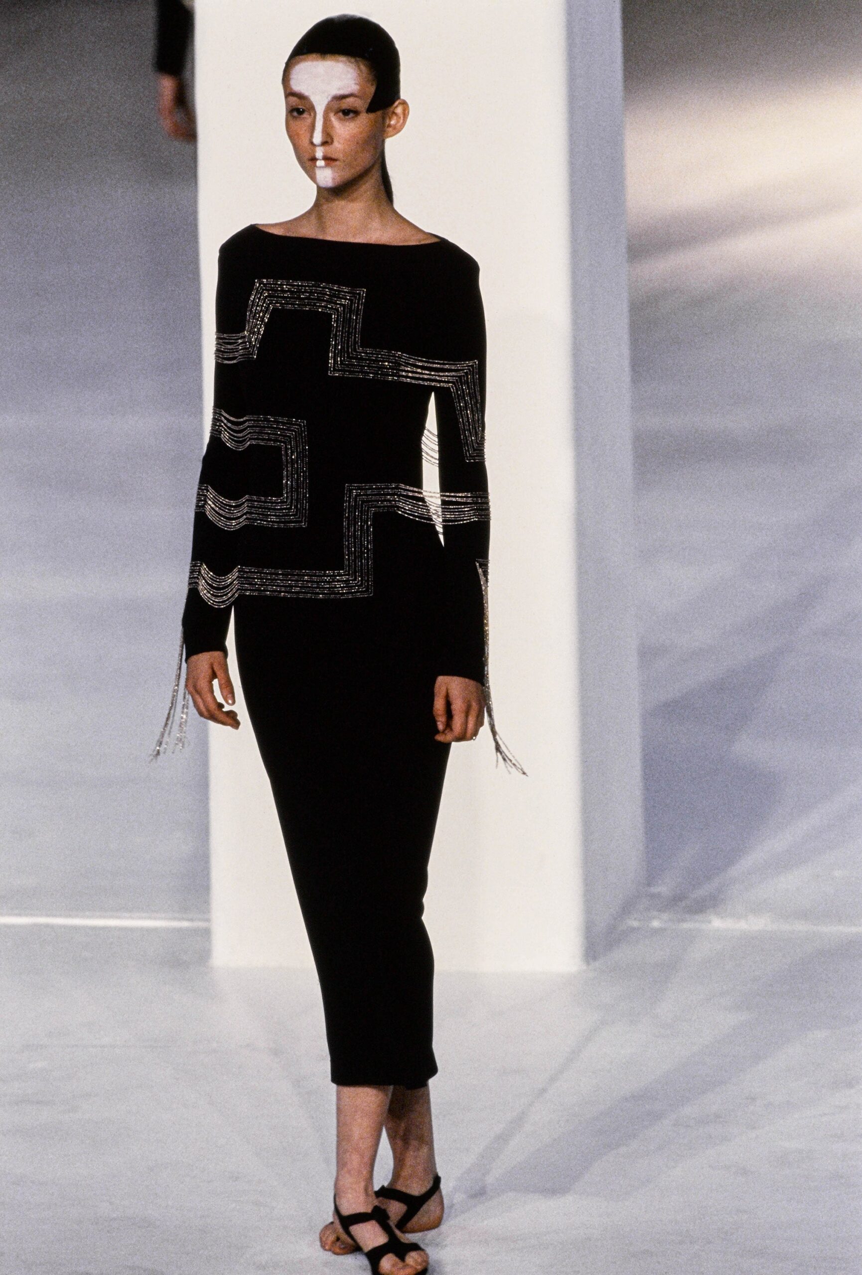 Chalayan S/S 98 Look 481