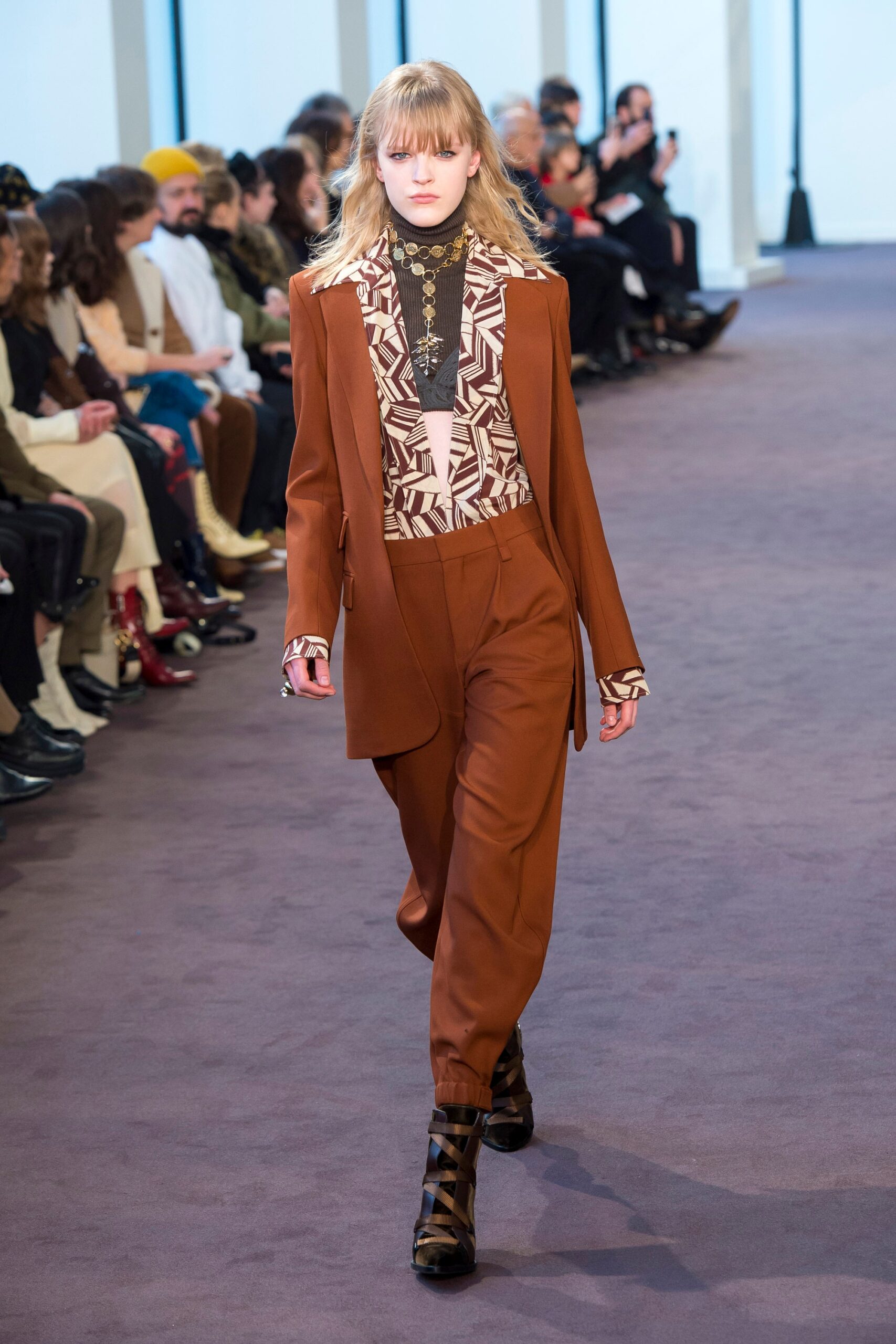 Chloé F/W 18 Look 121