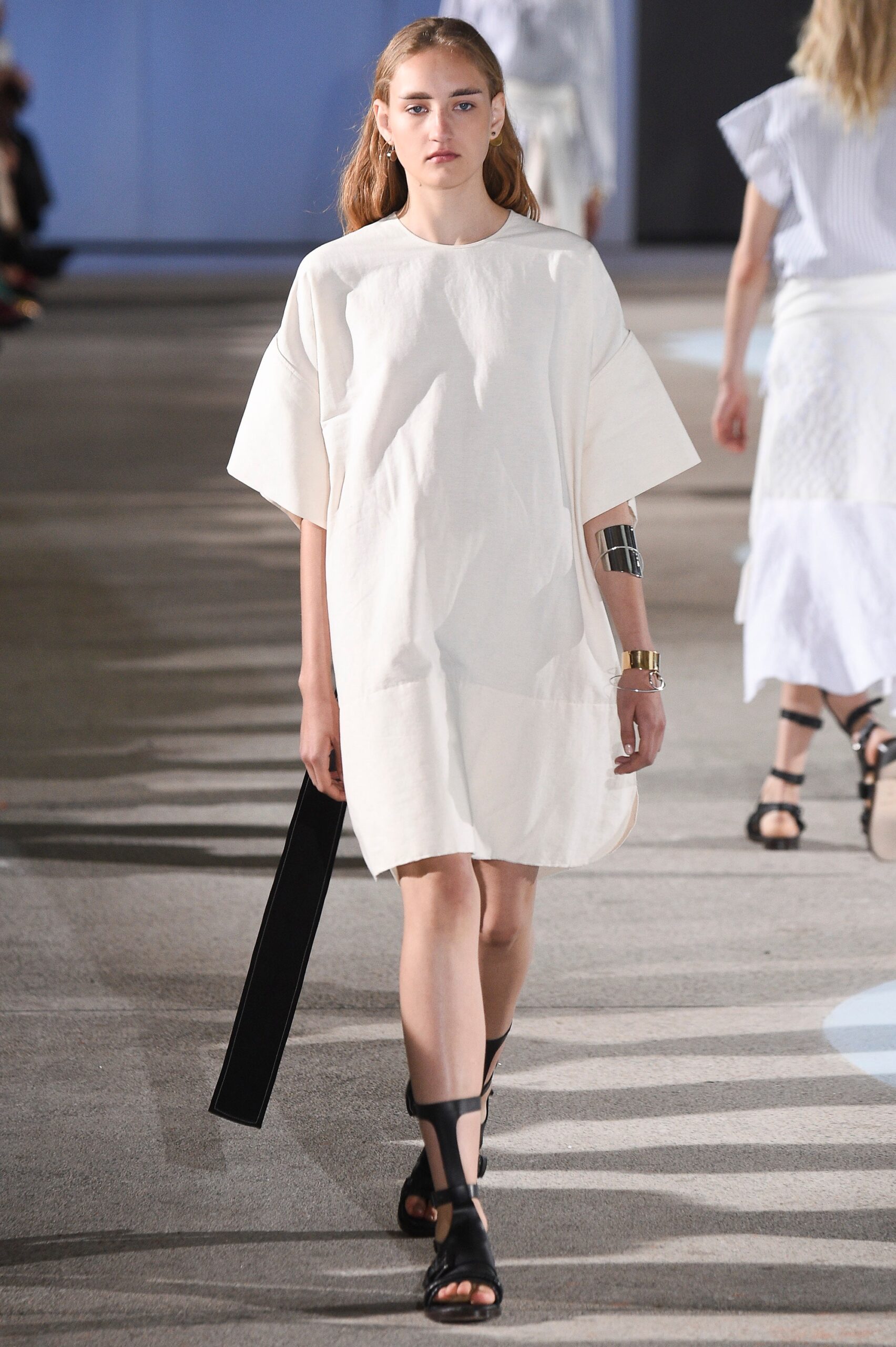 Cédric Charlier S/S 16 Look 140
