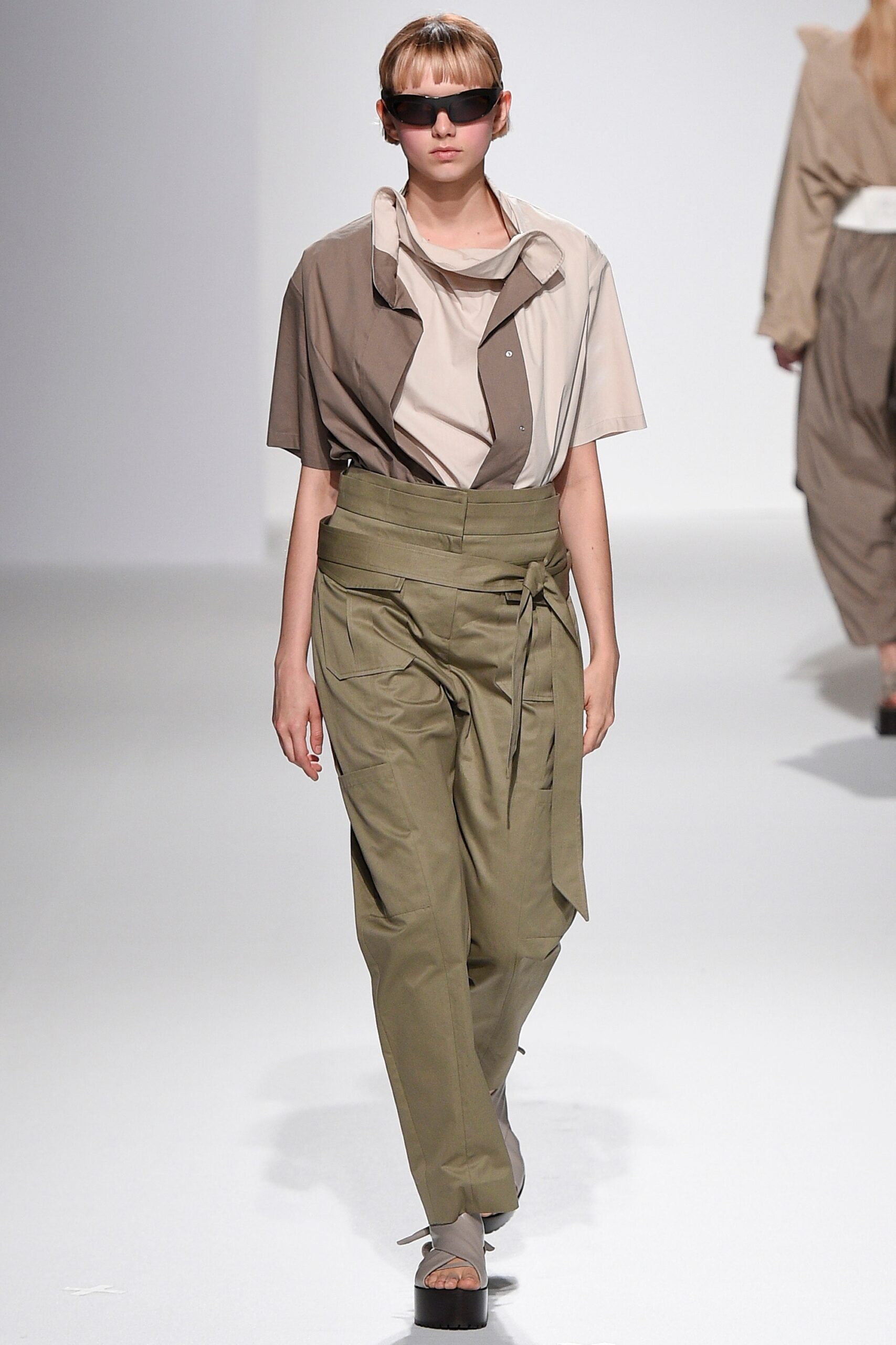 Chalayan S/S 17 Look 231