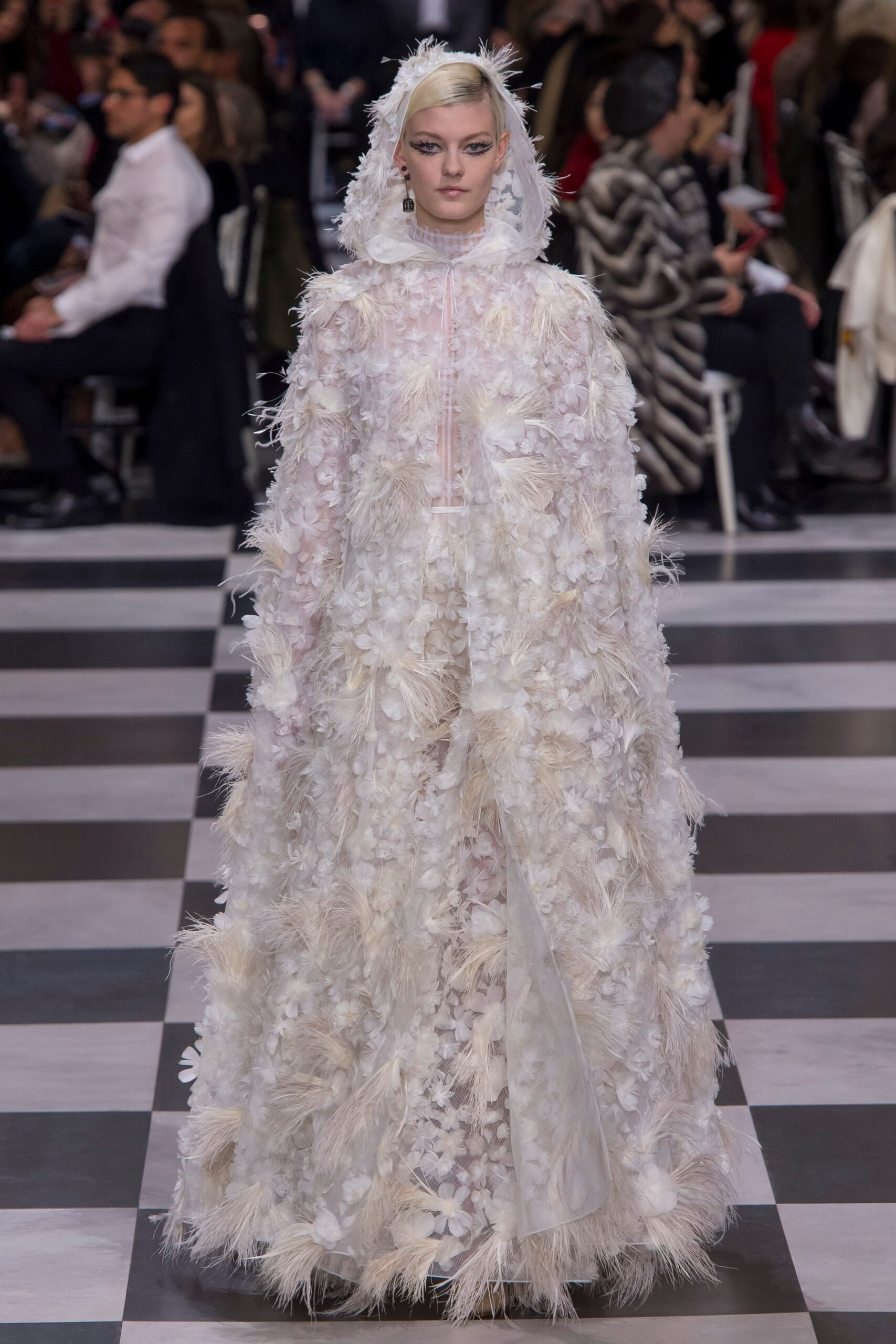 Christian Dior S/S 18 Couture Look 392