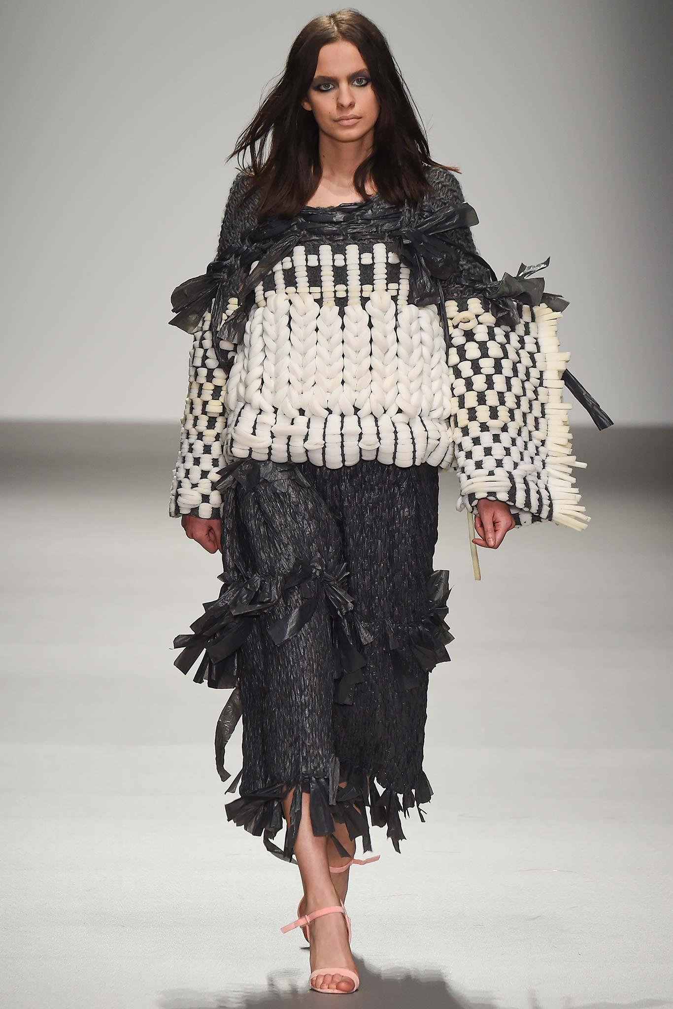 Central Saint Martins F/W 15 Look 24