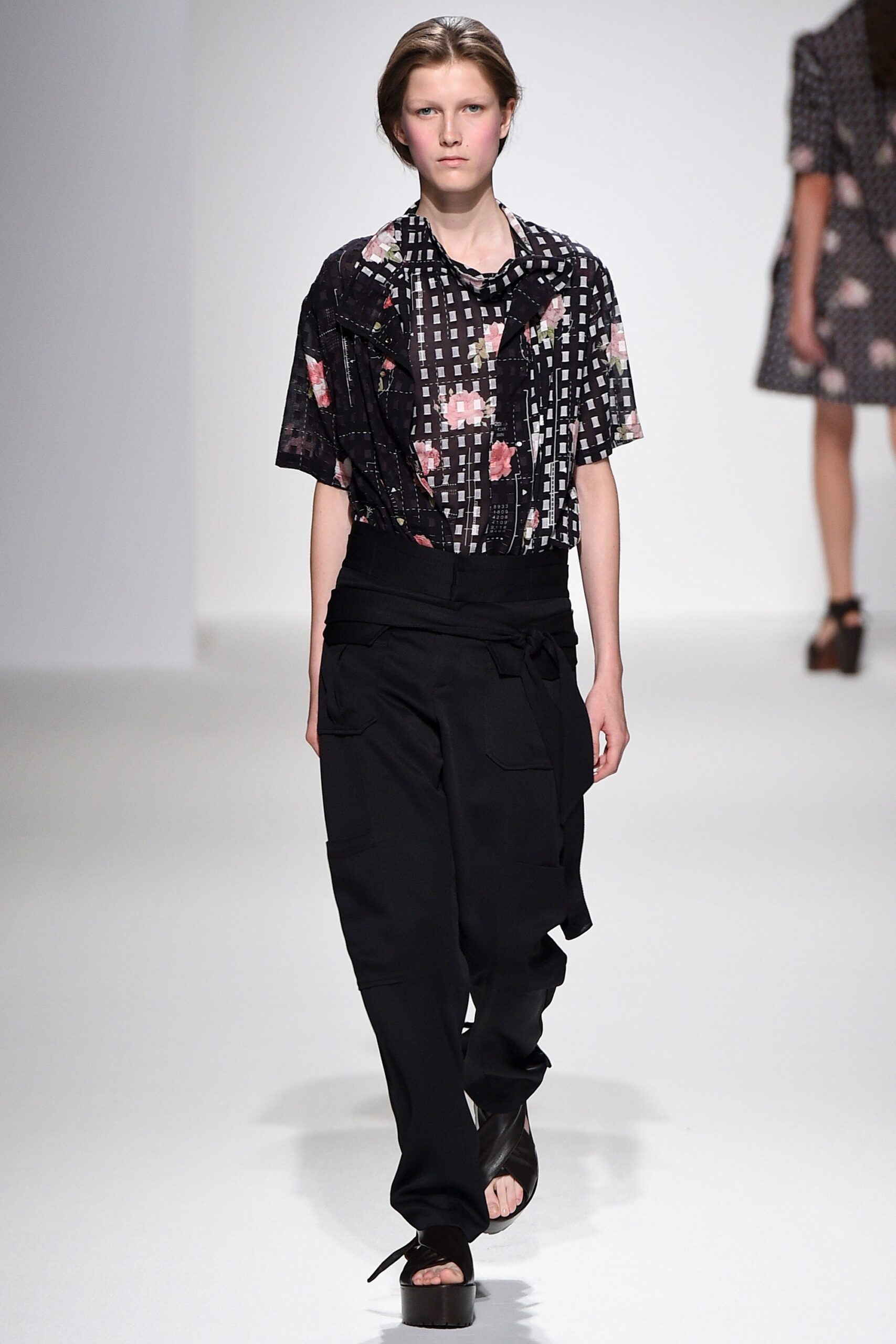 Chalayan S/S 17 Look 363