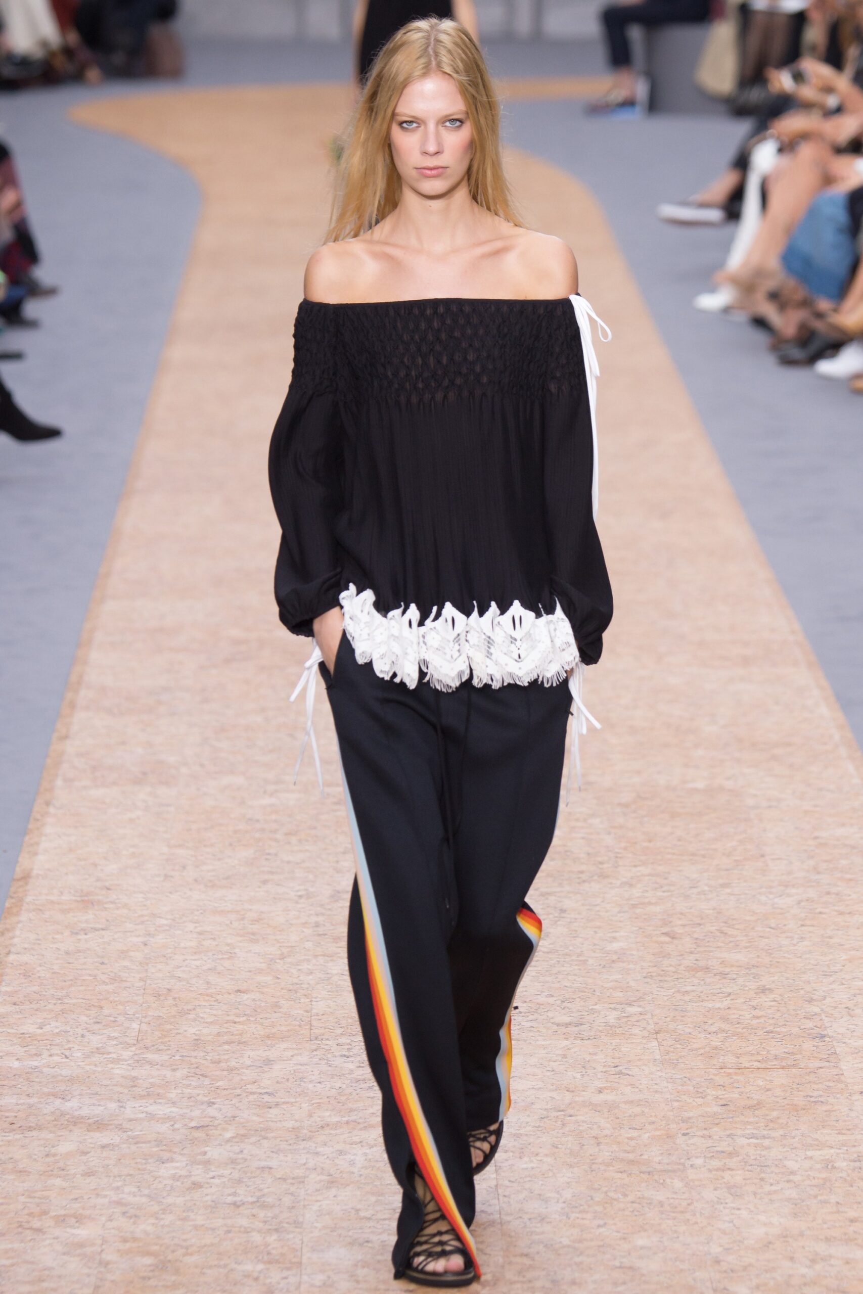 Chloé S/S 16 Look 425