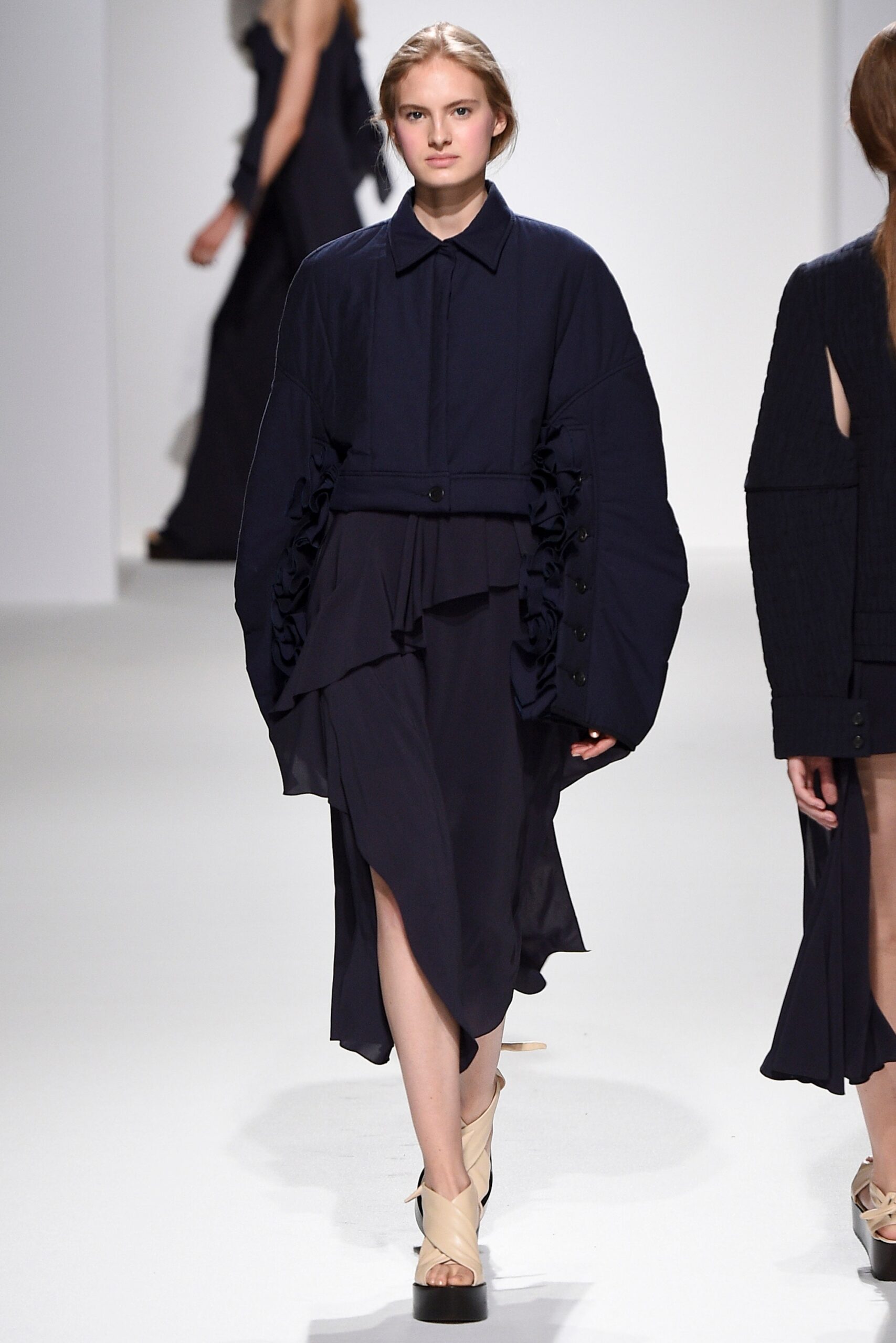 Chalayan S/S 17 Look 514