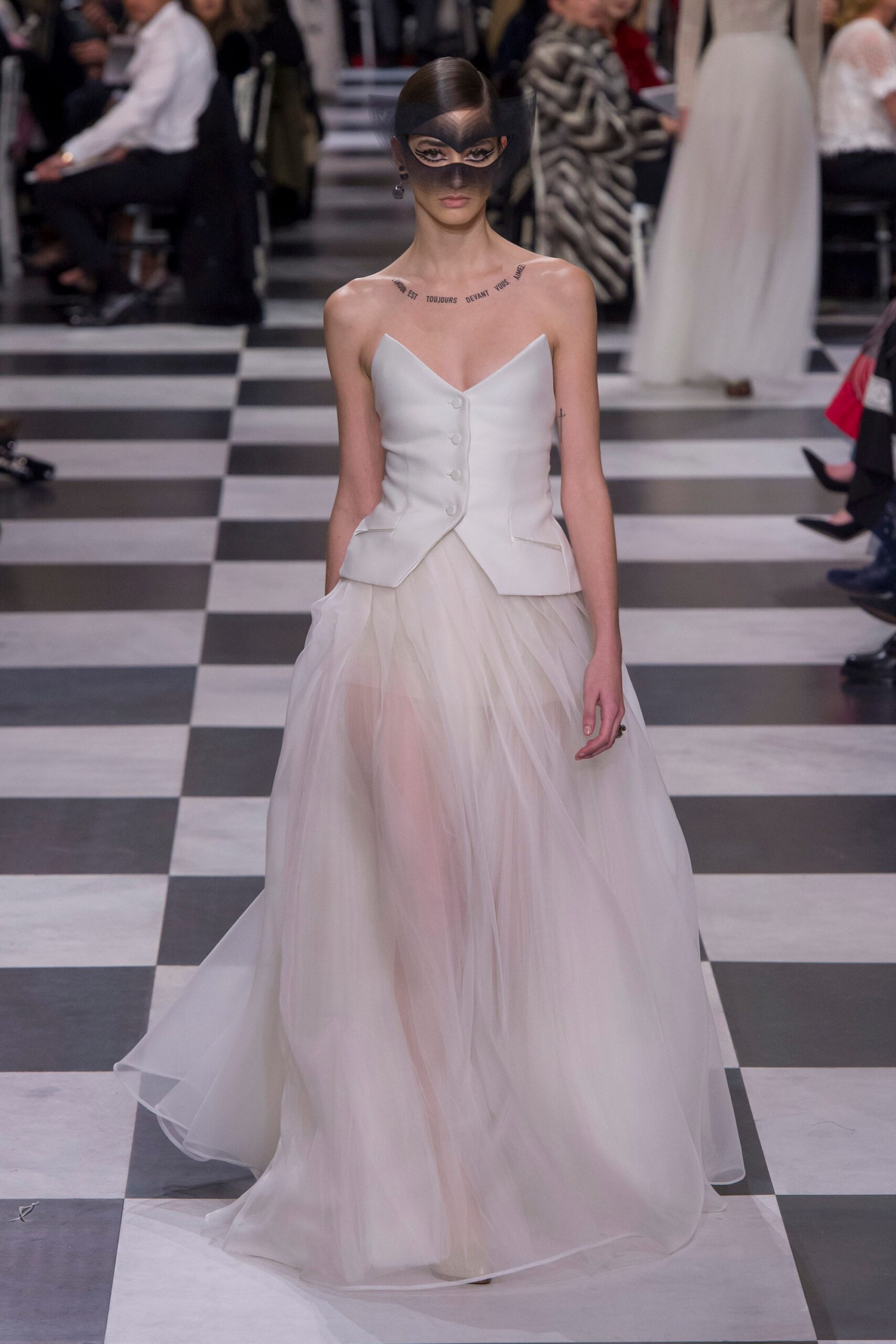 Christian Dior S/S 18 Couture Look 838