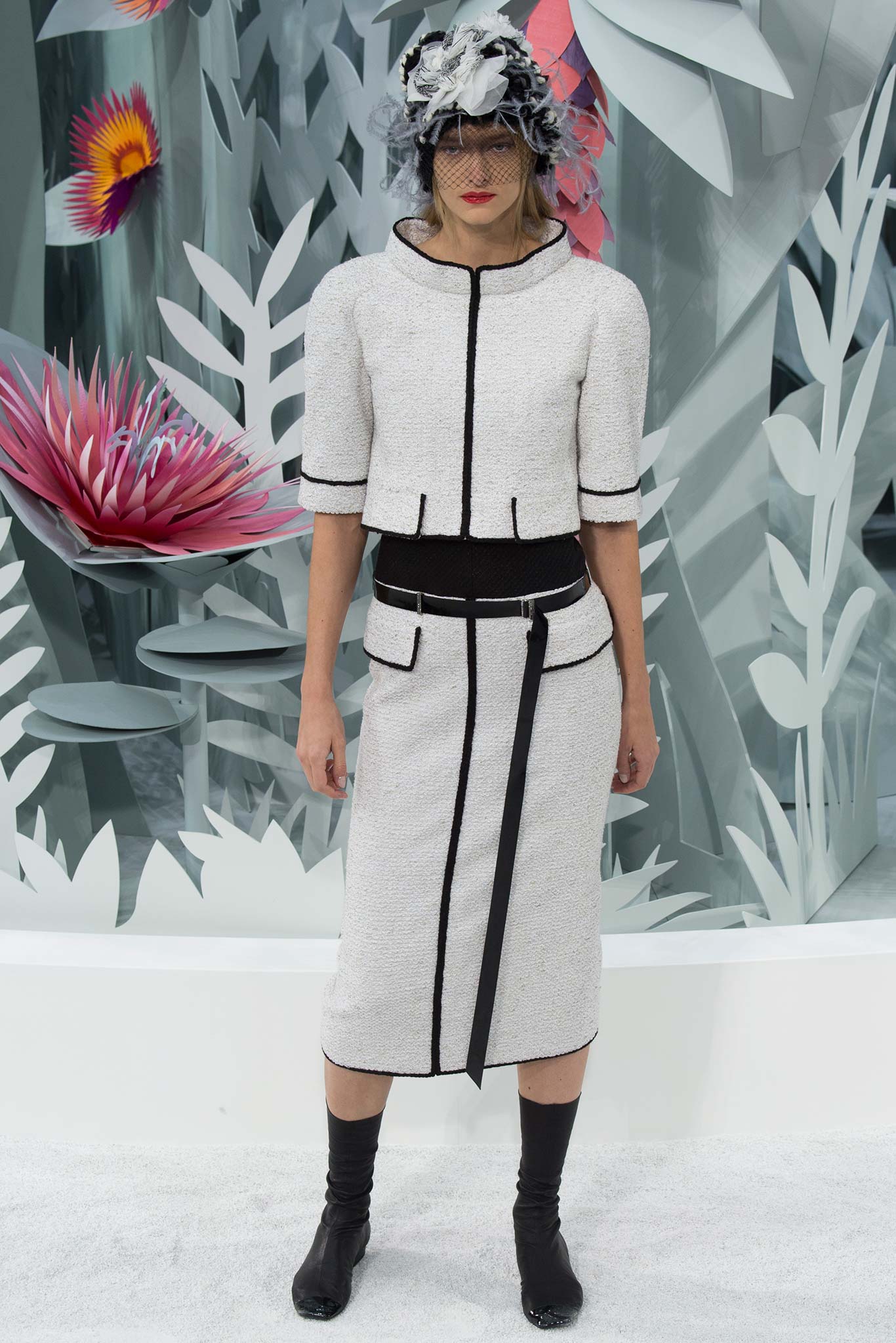 Chanel S/S 15 Couture Look 83