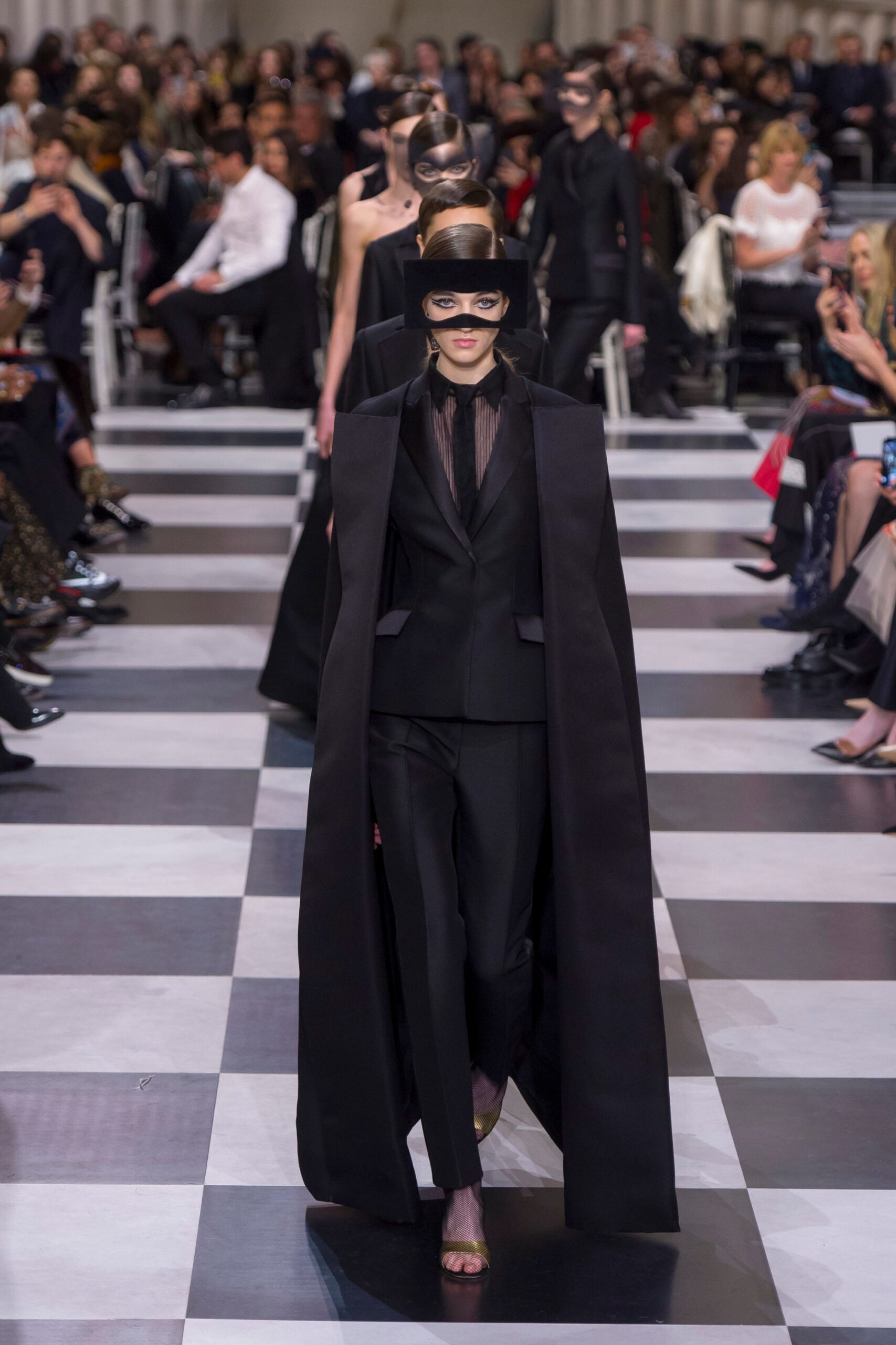 Christian Dior S/S 18 Couture Look 982