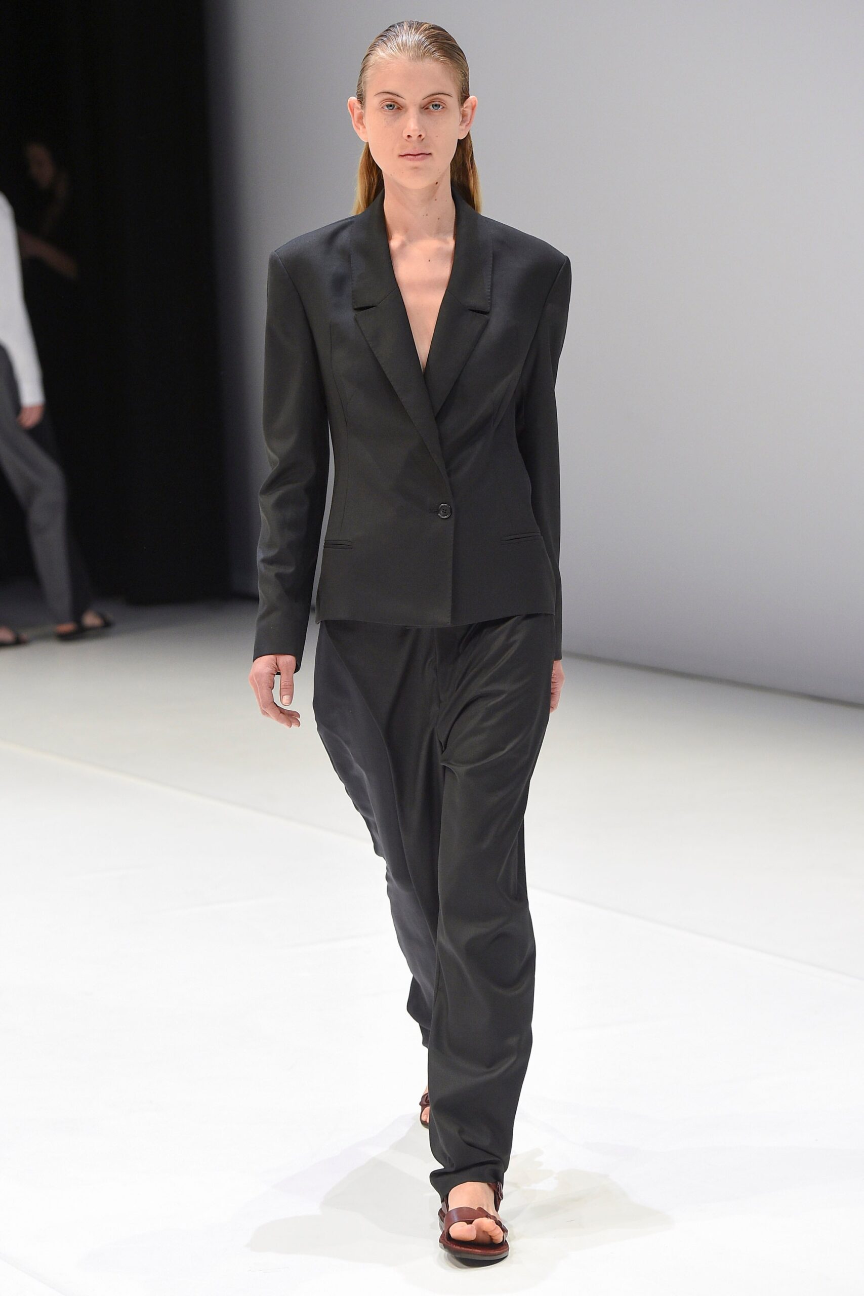 Chalayan S/S 18 Look 94