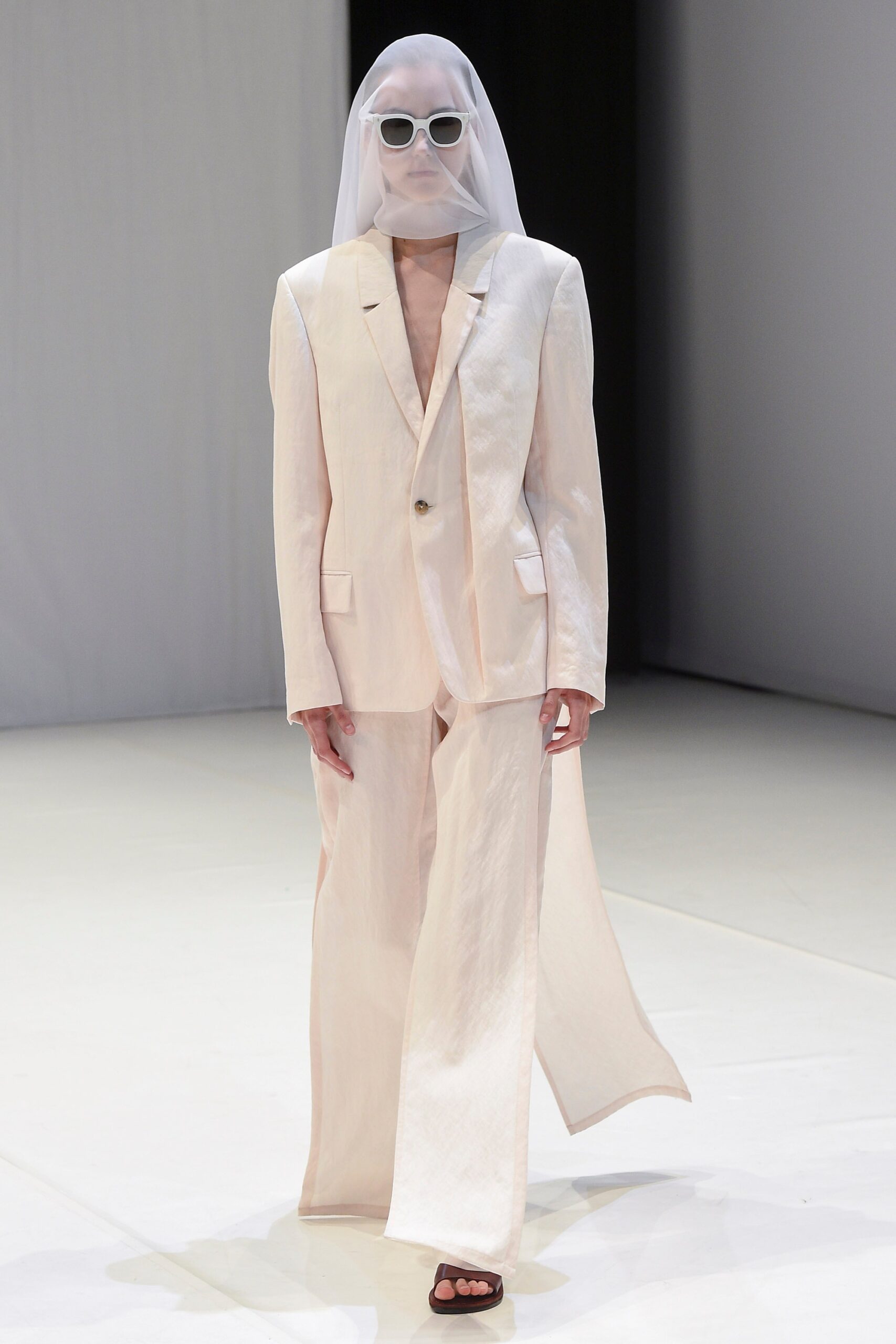 Chalayan S/S 18 Look 179