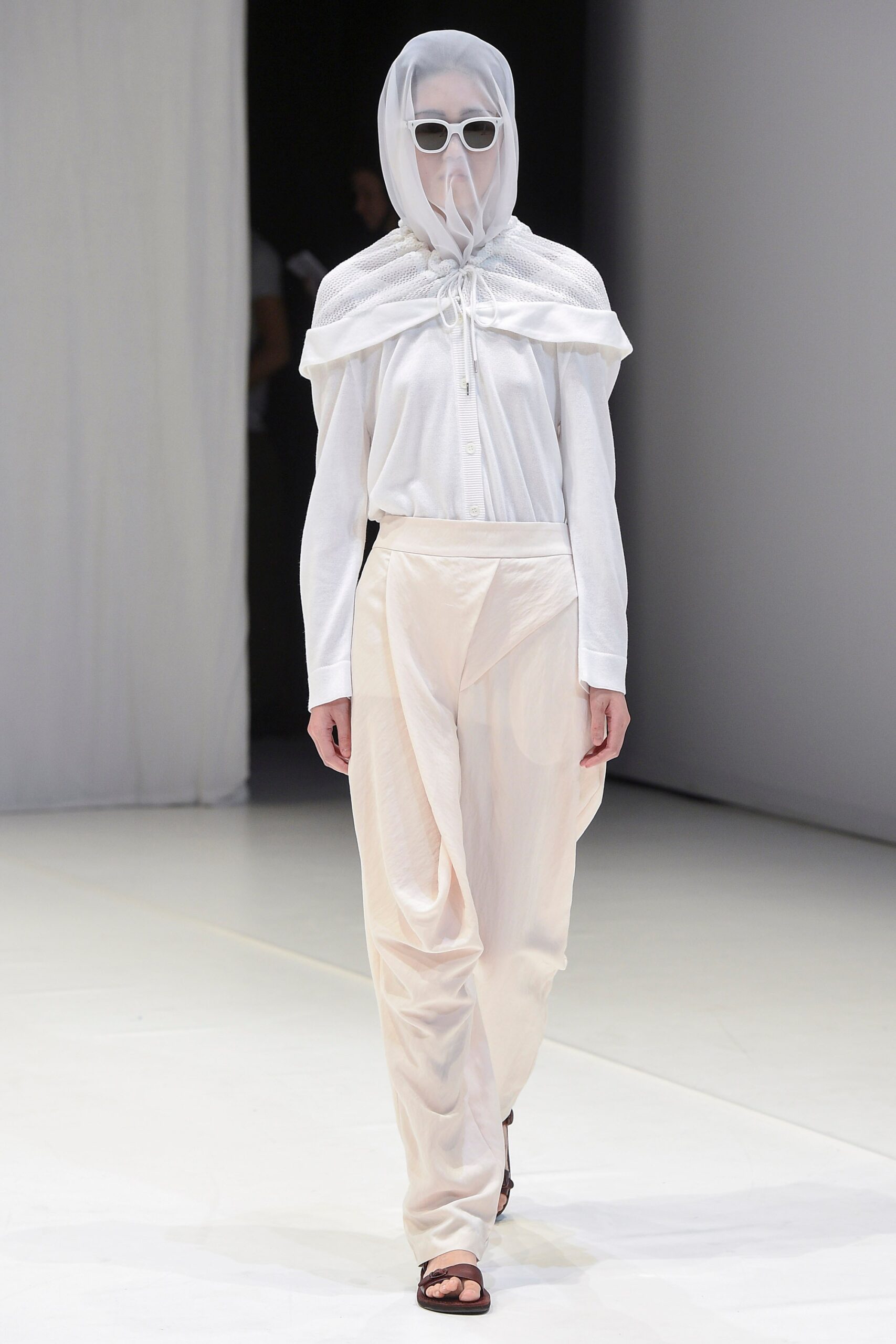Chalayan S/S 18 Look 205