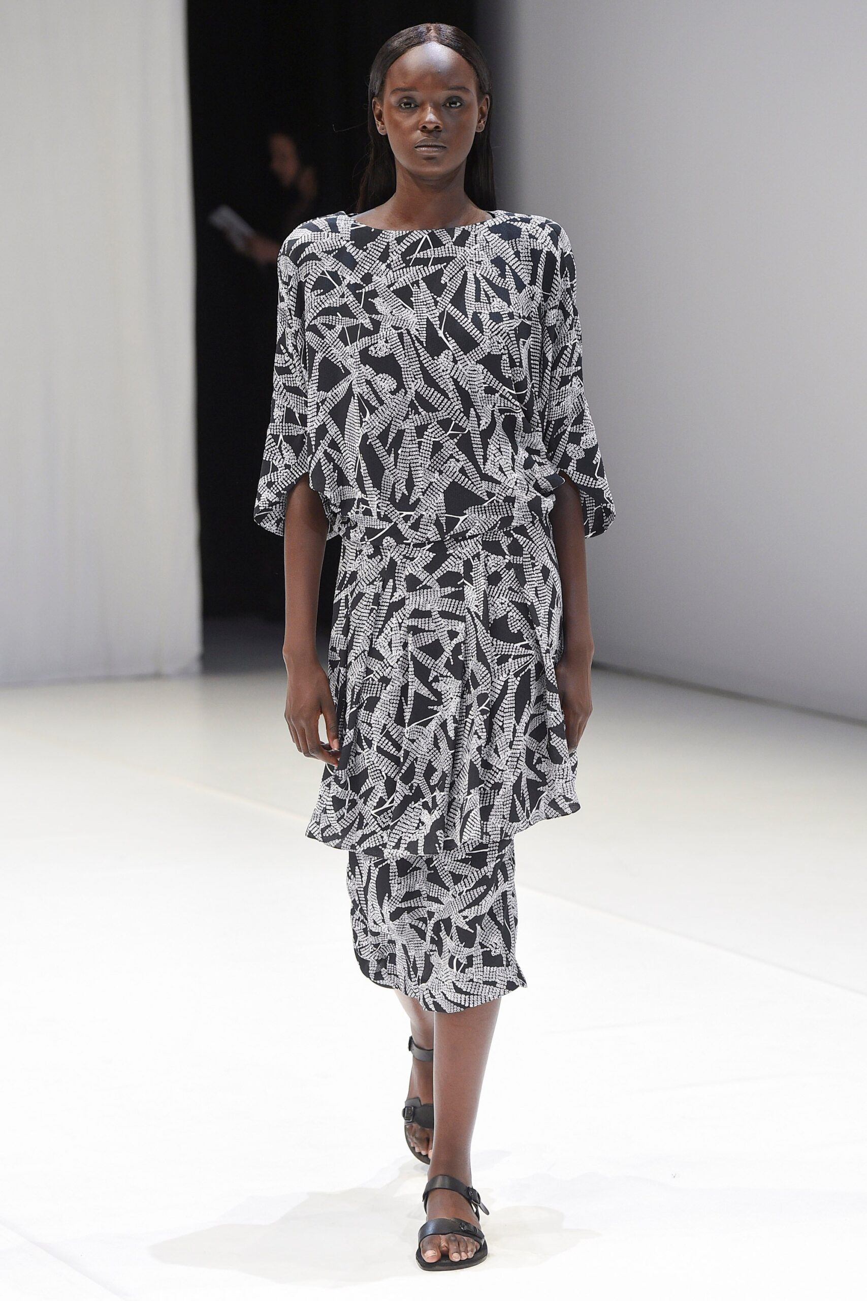 Chalayan S/S 18 Look 247