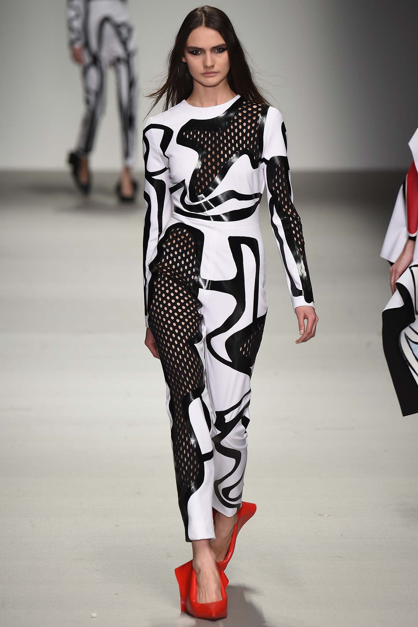 Central Saint Martins F/W 15 Look 91