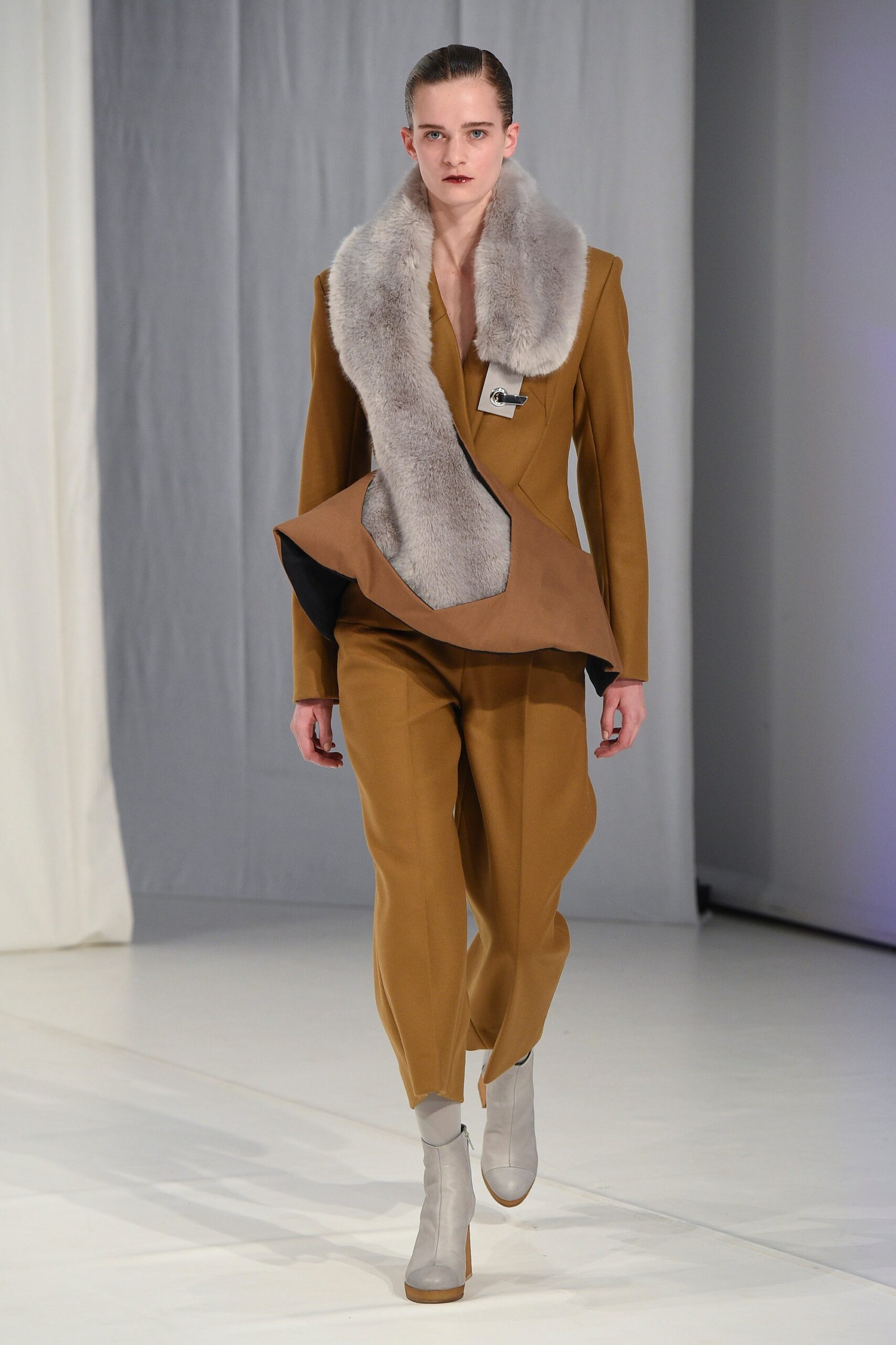 sculptural fur-collar tailored jacket
