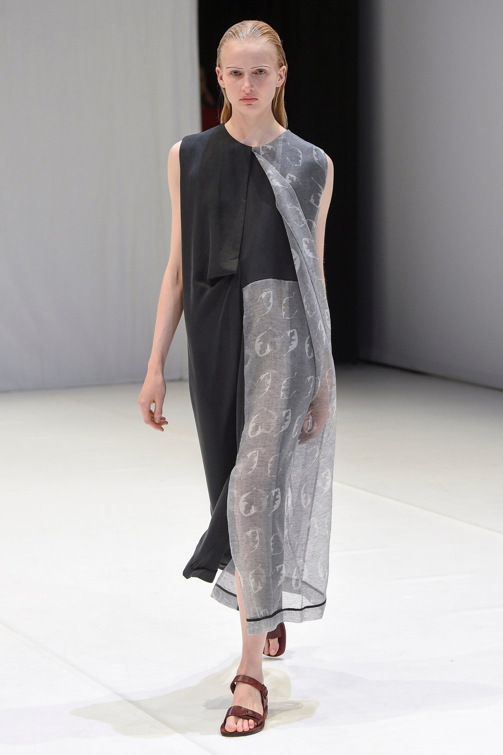 Chalayan S/S 18 Look 293