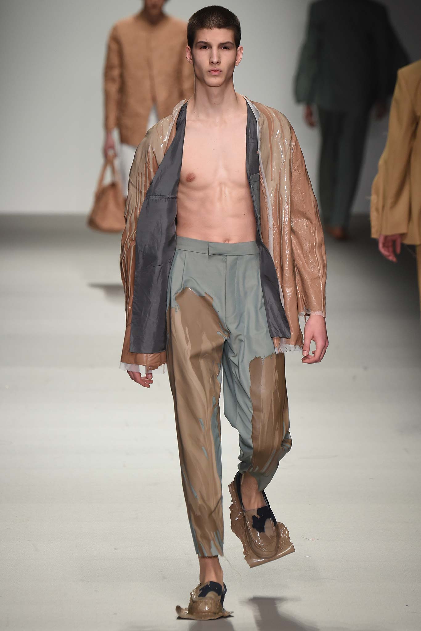 Central Saint Martins F/W 15 Look 100