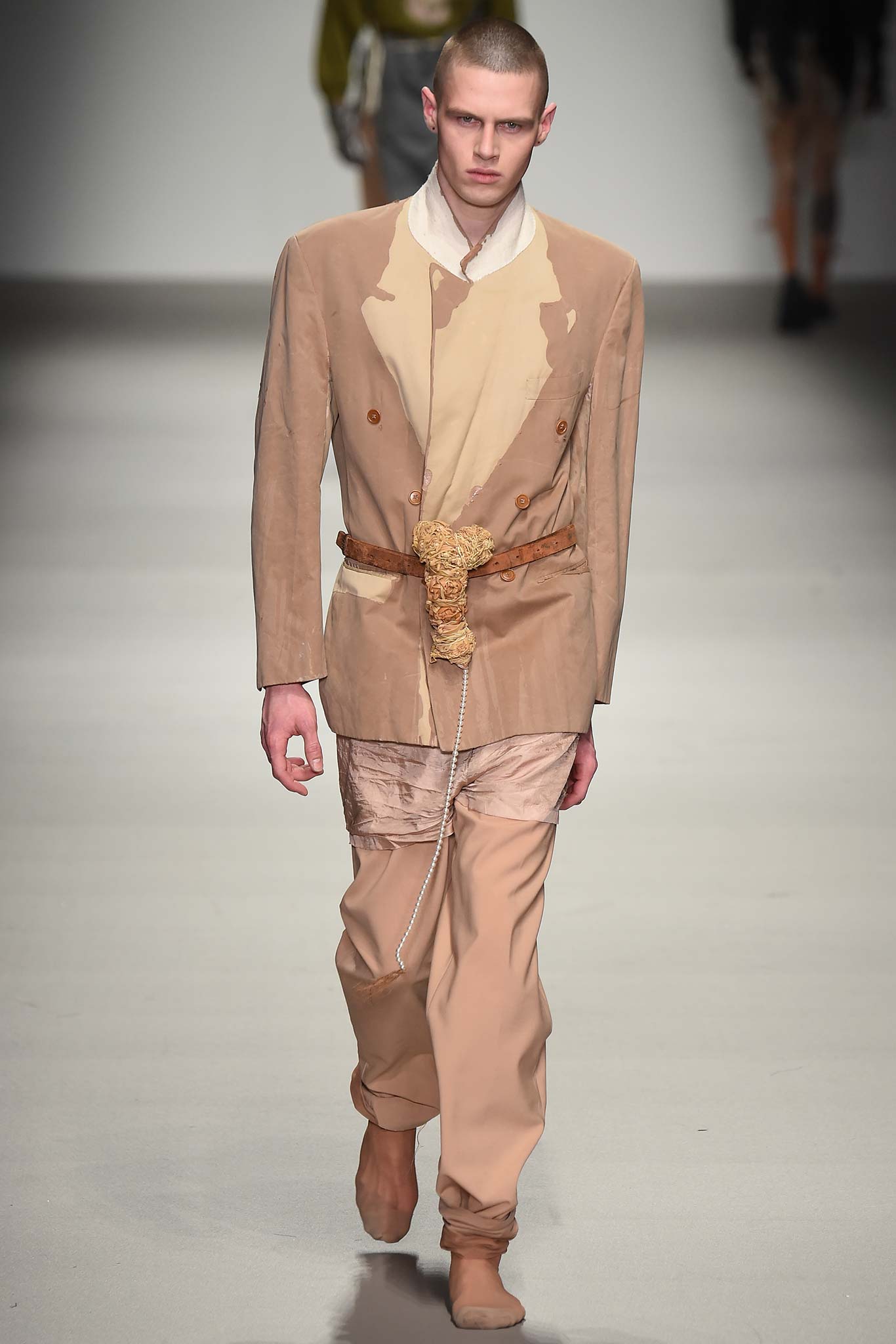Central Saint Martins F/W 15 Look 105