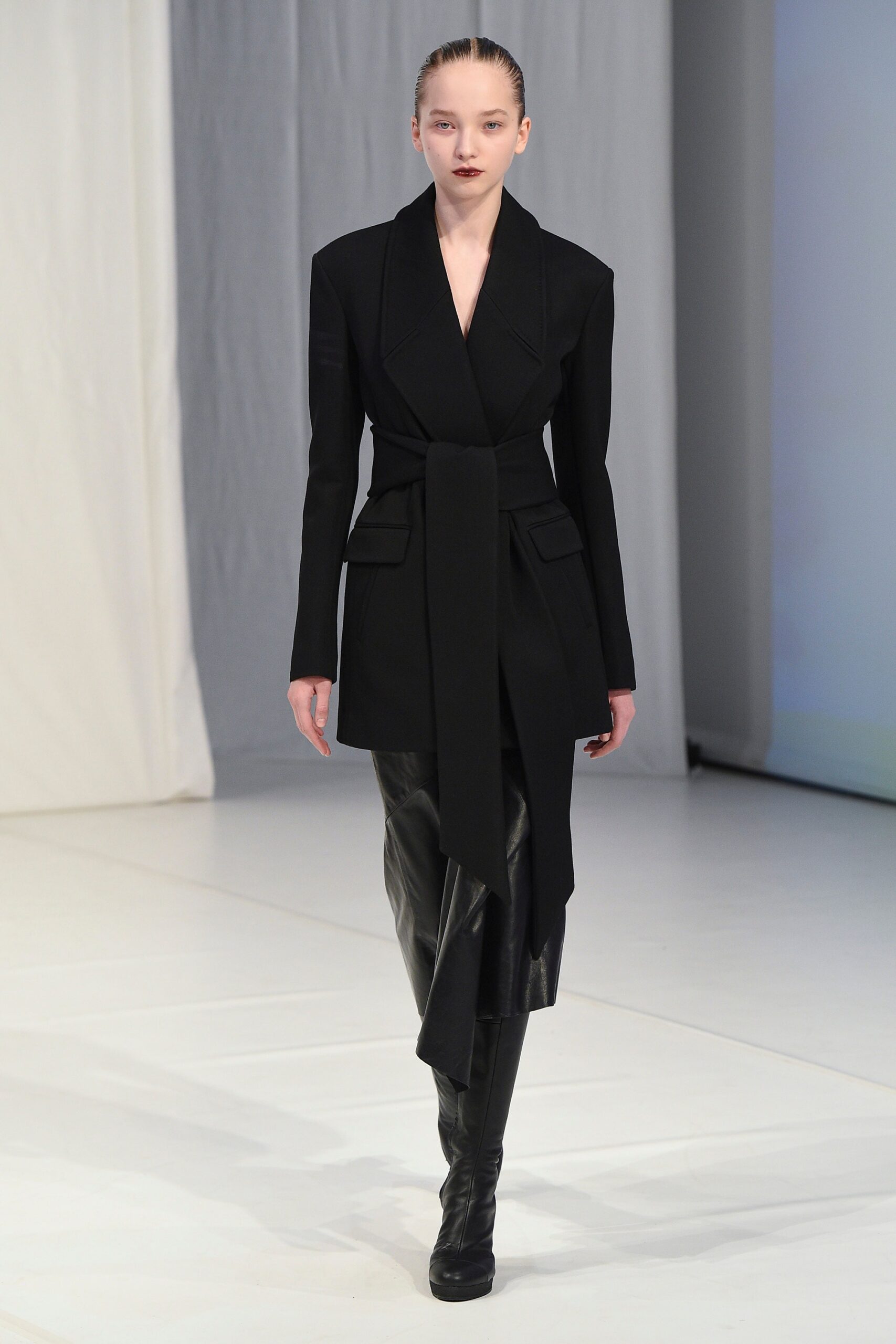 Chalayan F/W 18 Look 314