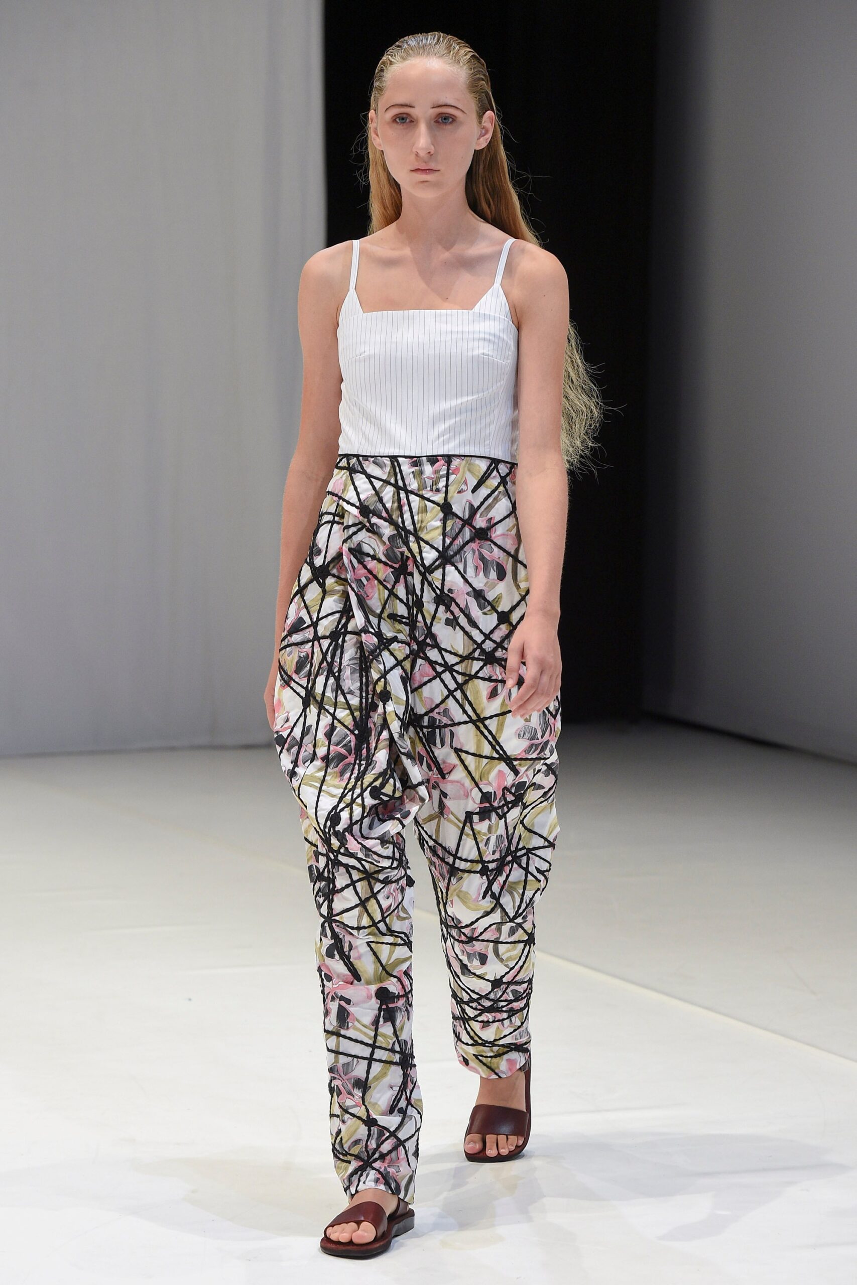 Chalayan S/S 18 Look 484