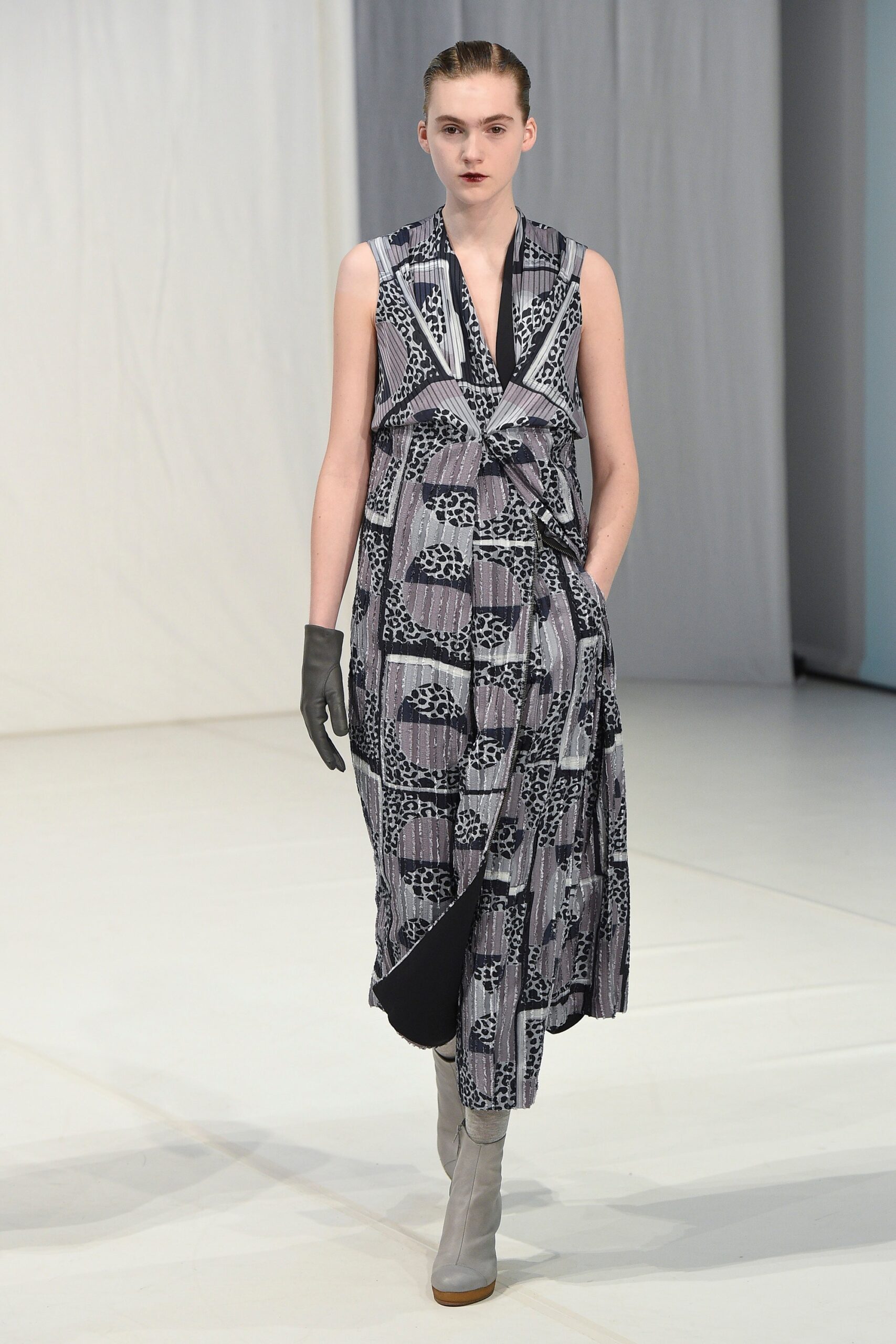 Chalayan F/W 18 Look 402