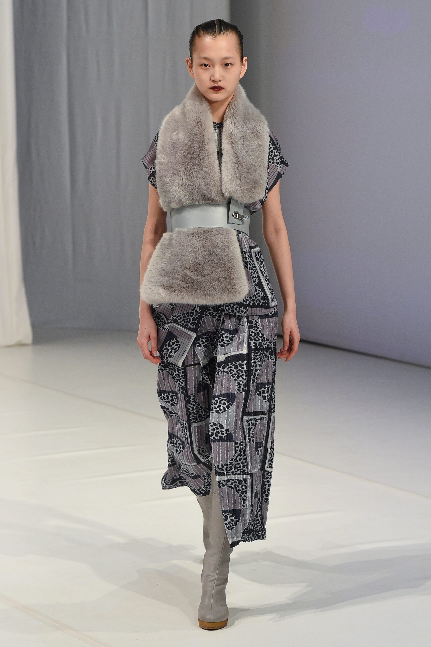 Chalayan F/W 18 Look 444