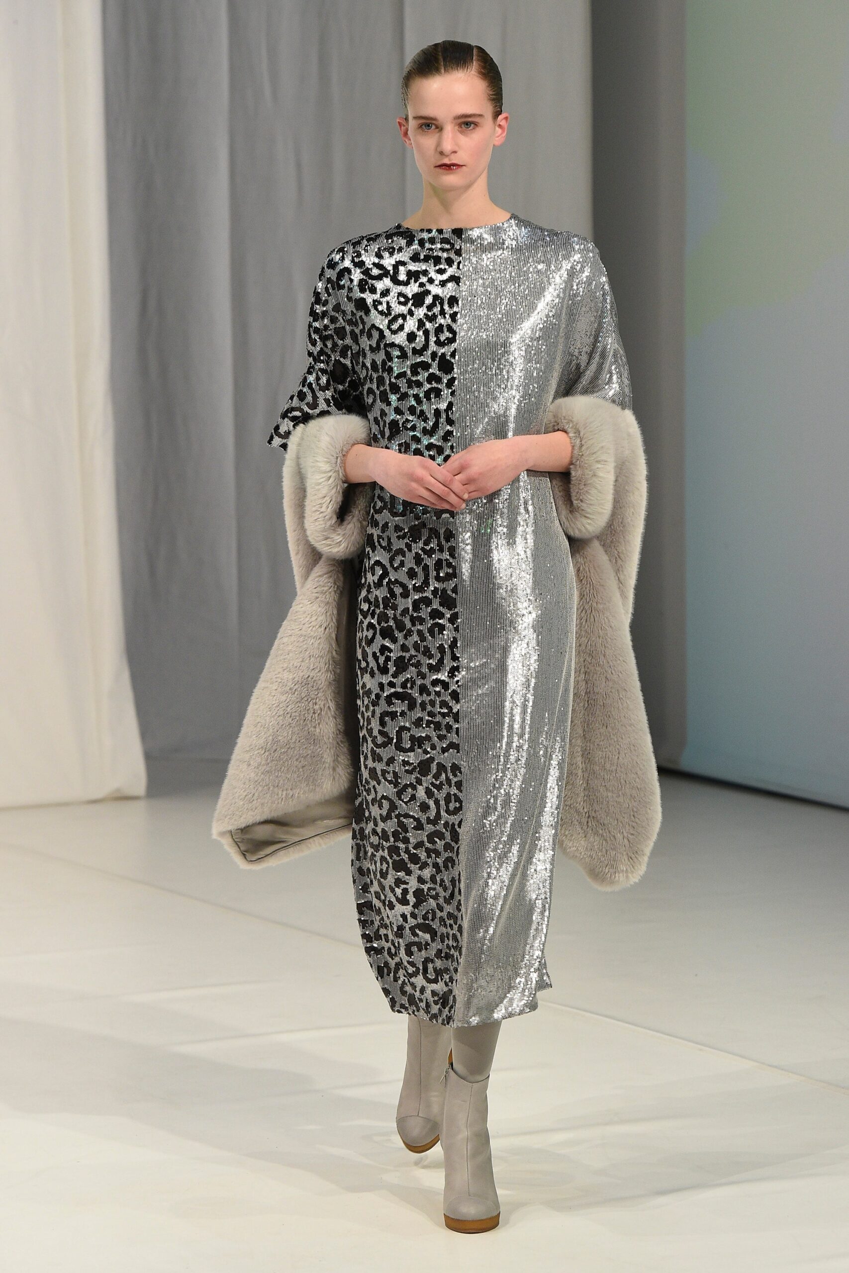 Chalayan F/W 18 Look 462
