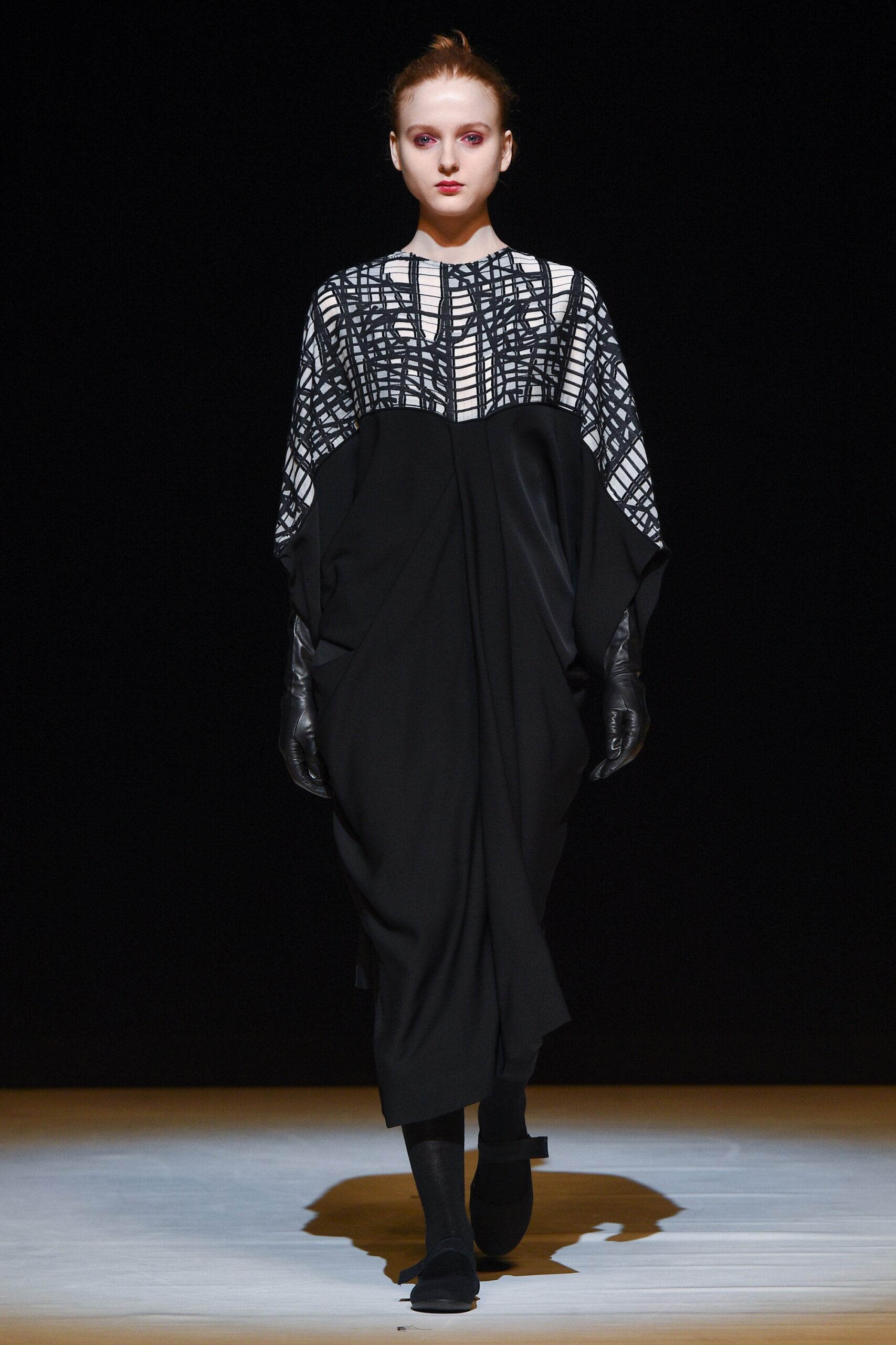 Chalayan F/W 17 Look 418