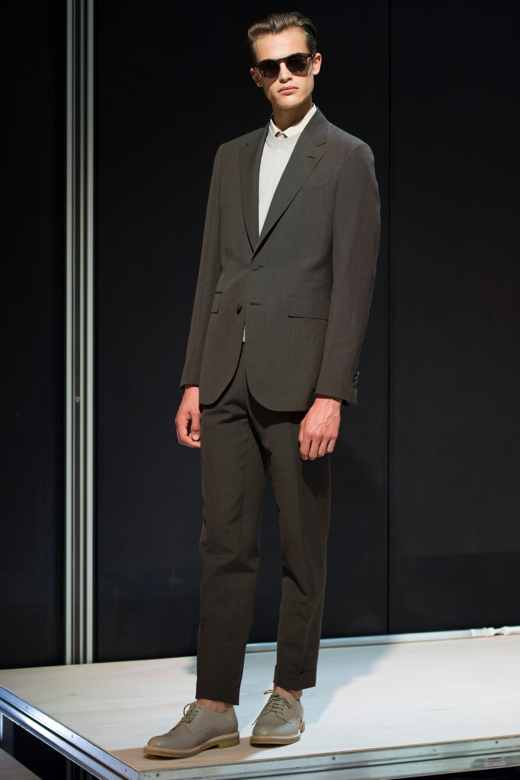 tailored gray single-breasted blazer