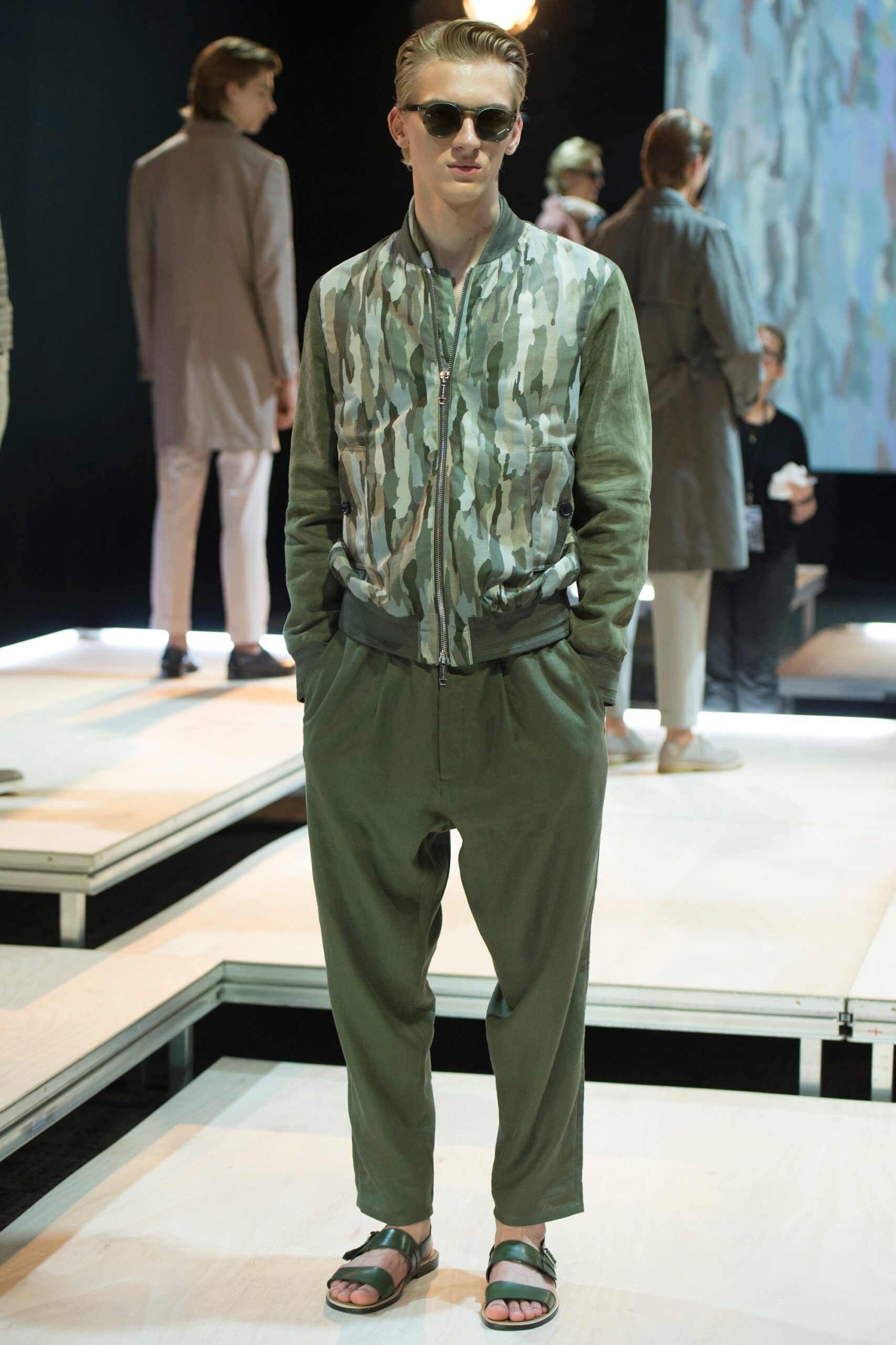 Cerruti 1881 S/S 17 Menswear Look 72