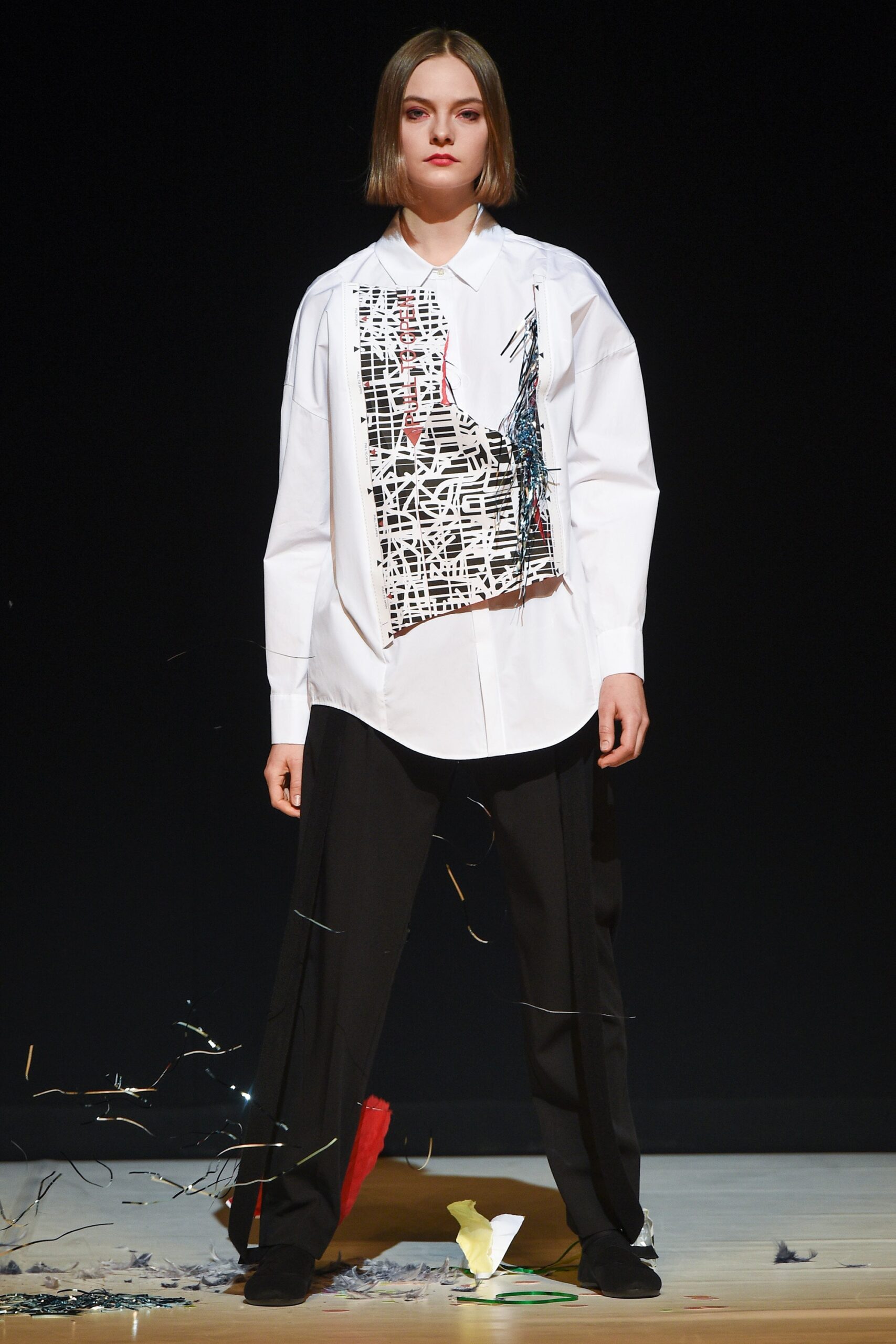 Chalayan F/W 17 Look 530
