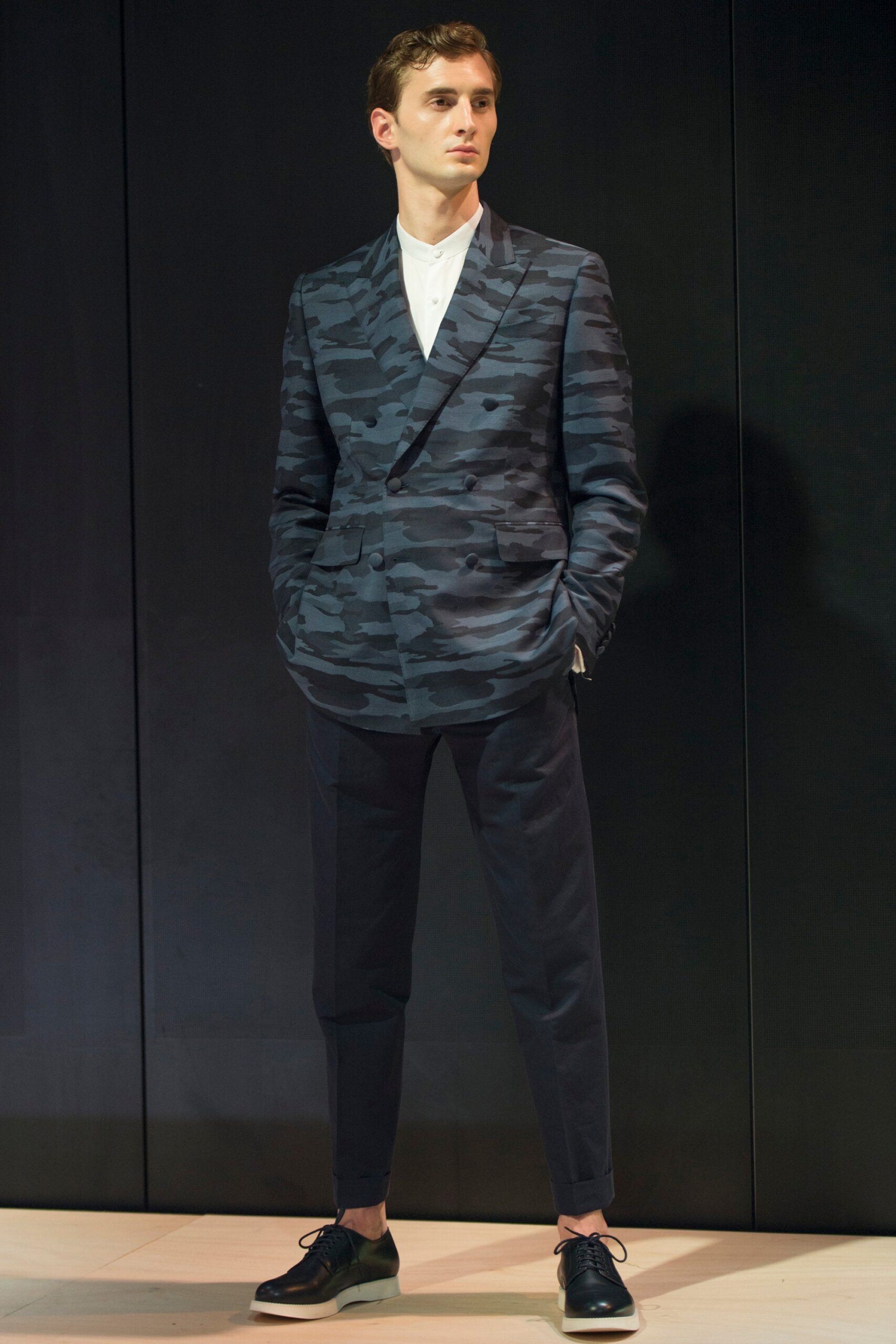 Cerruti 1881 S/S 17 Menswear Look 475