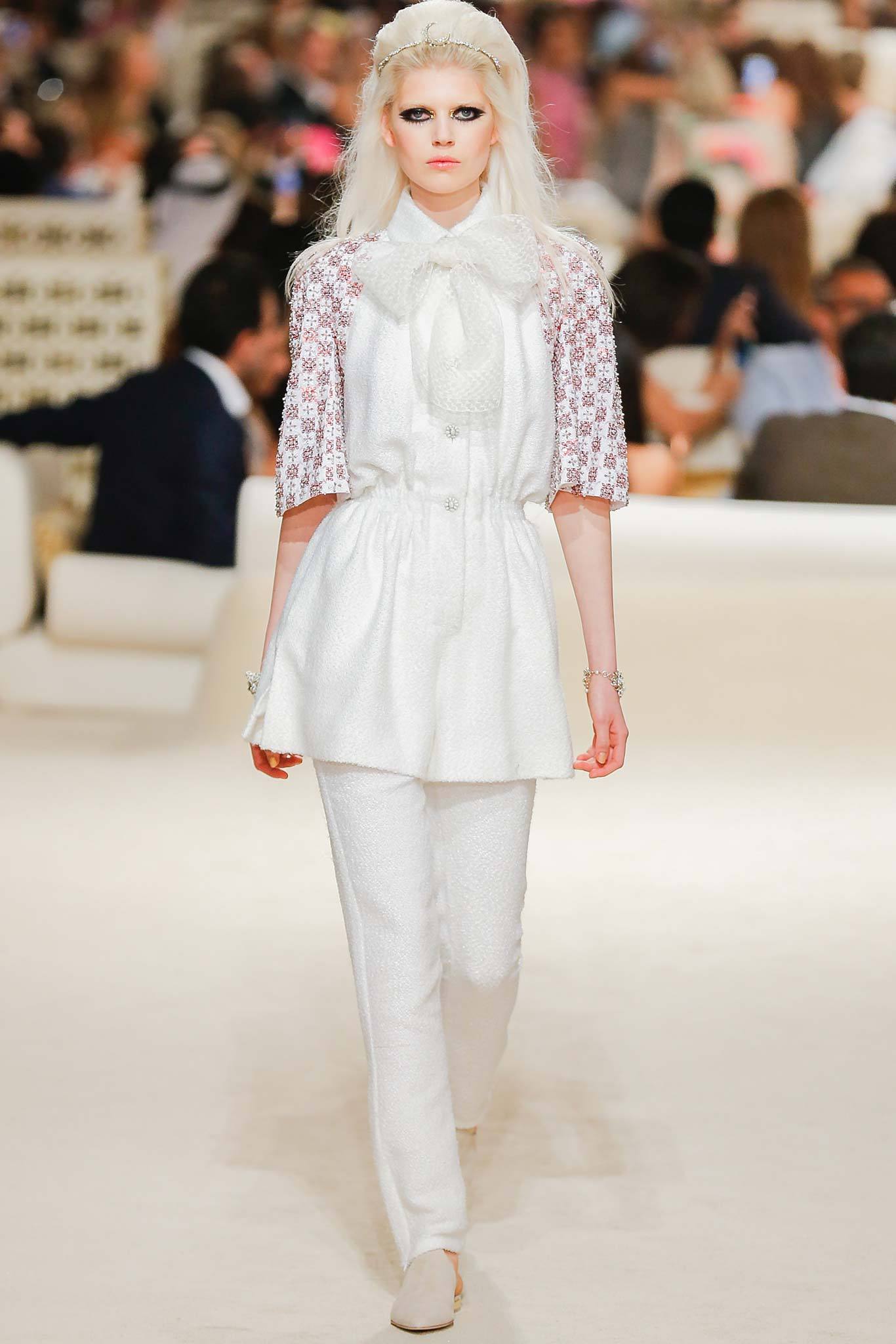 Chanel Resort 15 Look 28