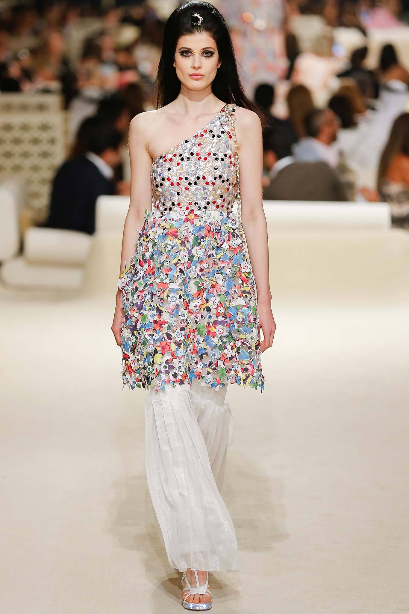 Chanel Resort 15 Look 438