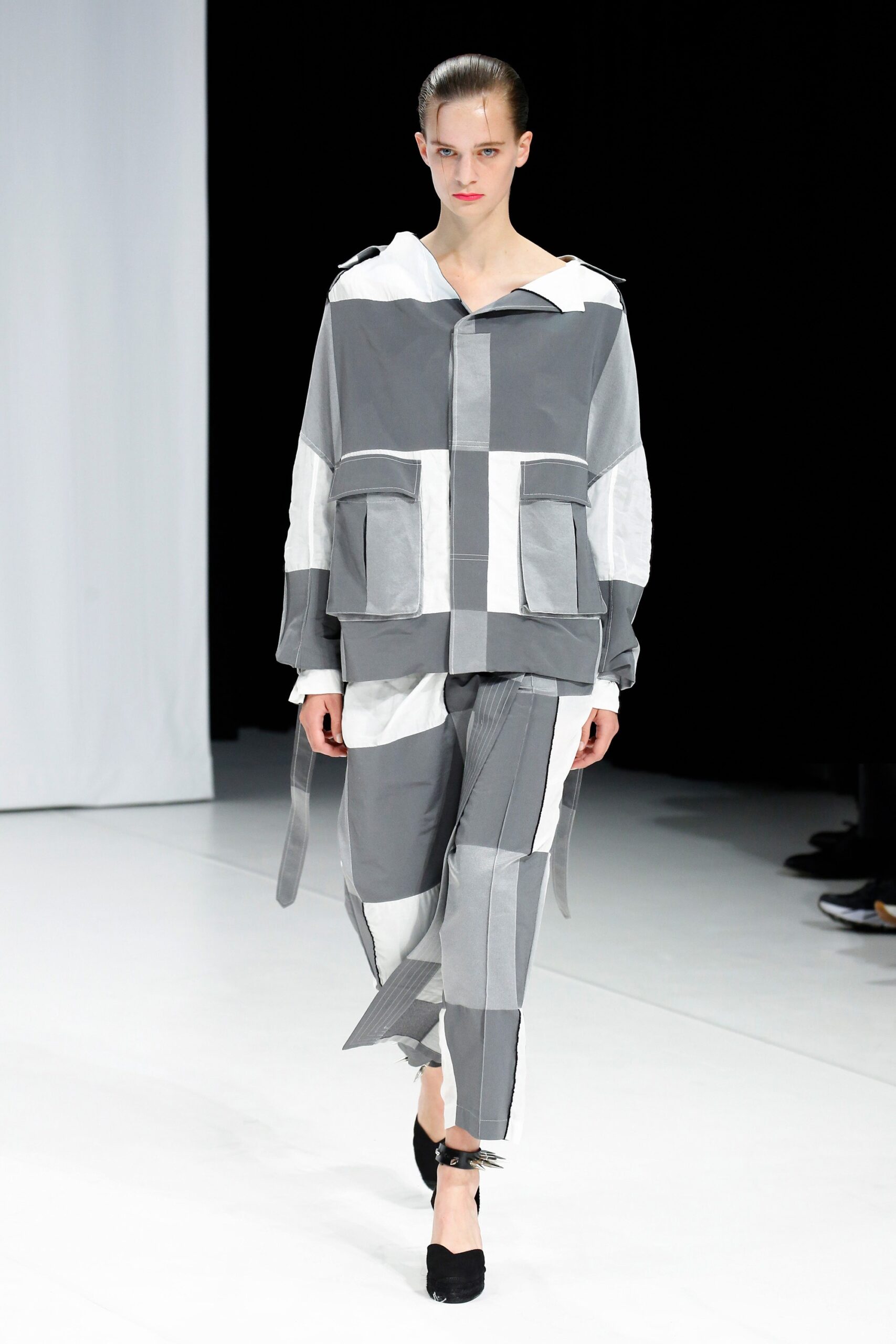 Chalayan S/S 19 Look 87