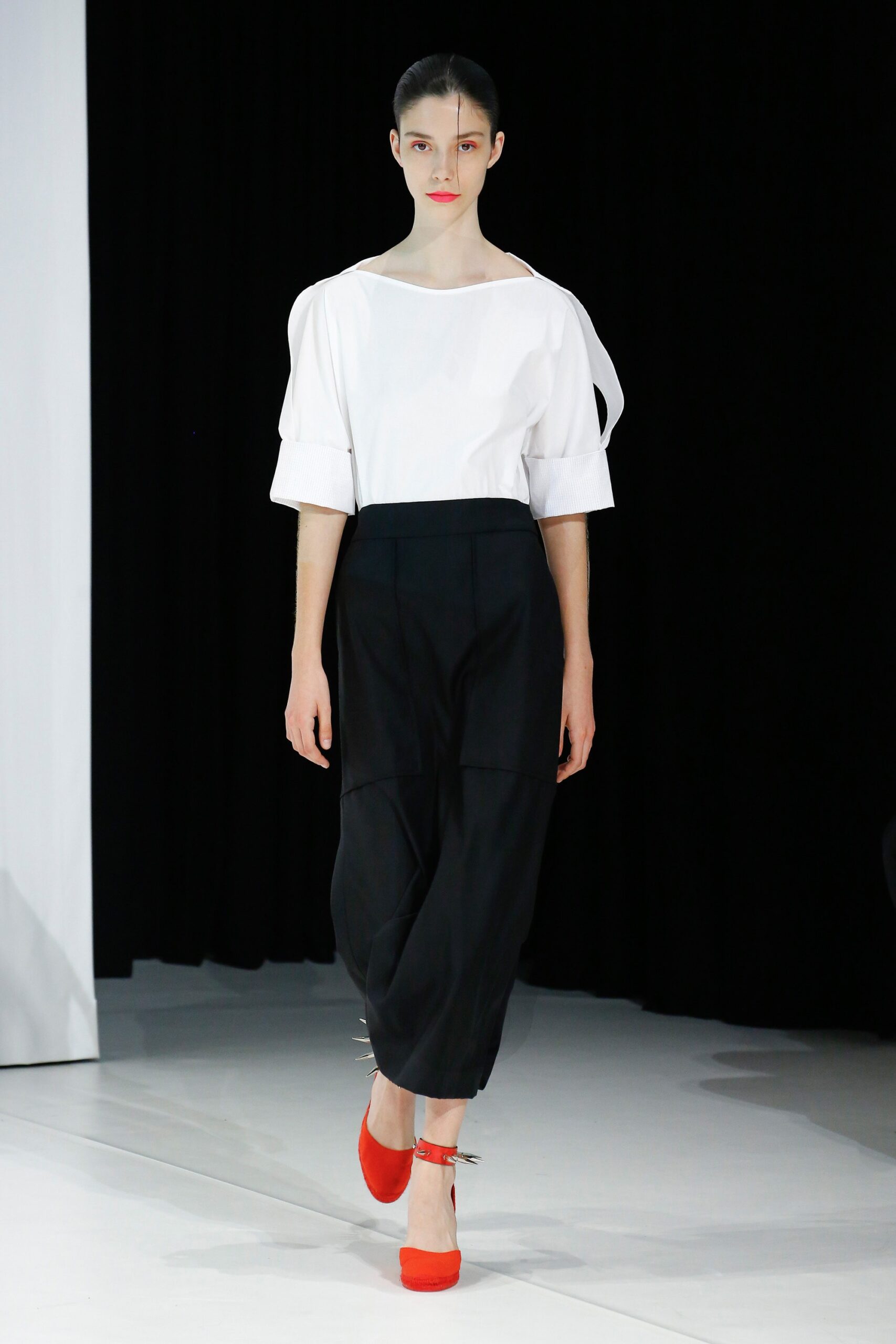 Chalayan S/S 19 Look 147
