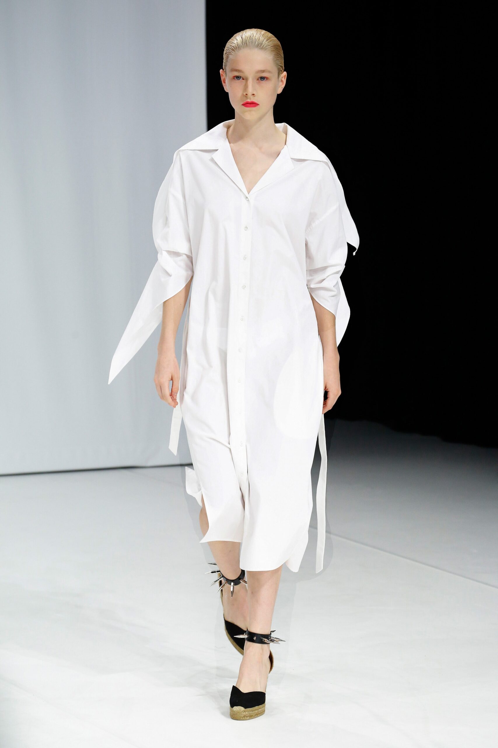 Chalayan S/S 19 Look 233